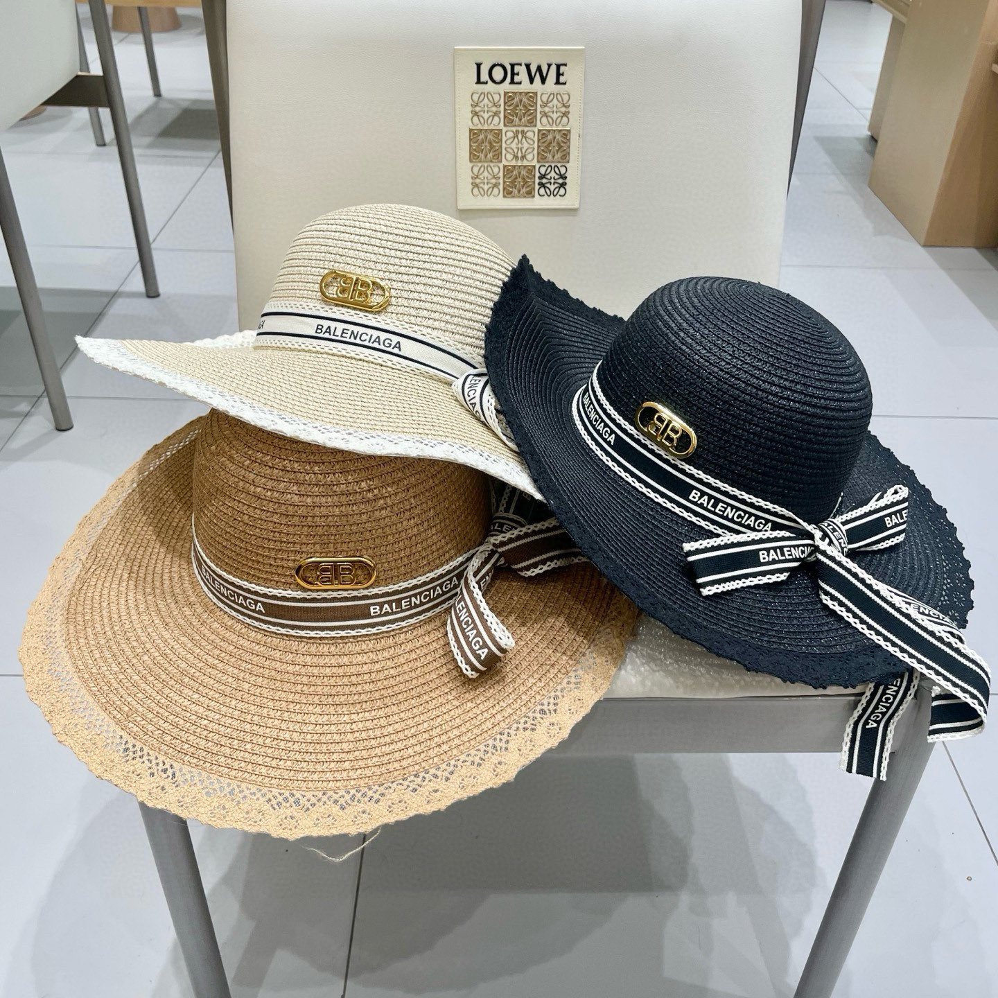 巴黎世家镂空圆顶礼帽，遮阳草帽，头围57cm