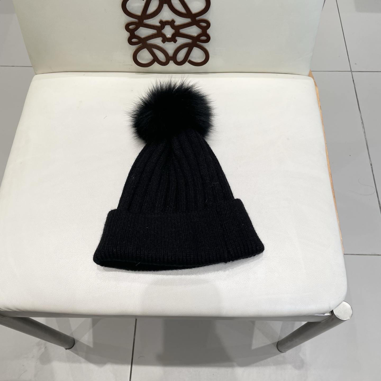 迪奥 👒 秋冬新款配狐狸毛球专柜针织毛线帽，超火爆💖质感一流，出街超好搭配！减龄神器