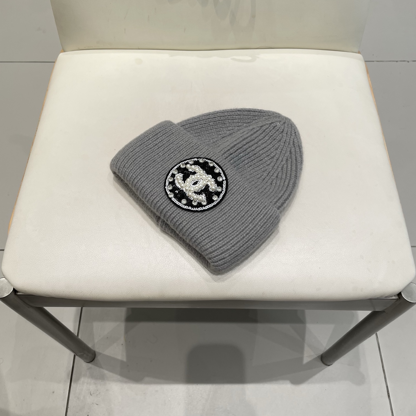  Chanel官网品质香奈儿秋冬网红时尚博主推荐款毛线帽，小红书爆款，手感超柔软舒适的针织线帽，弹性极佳