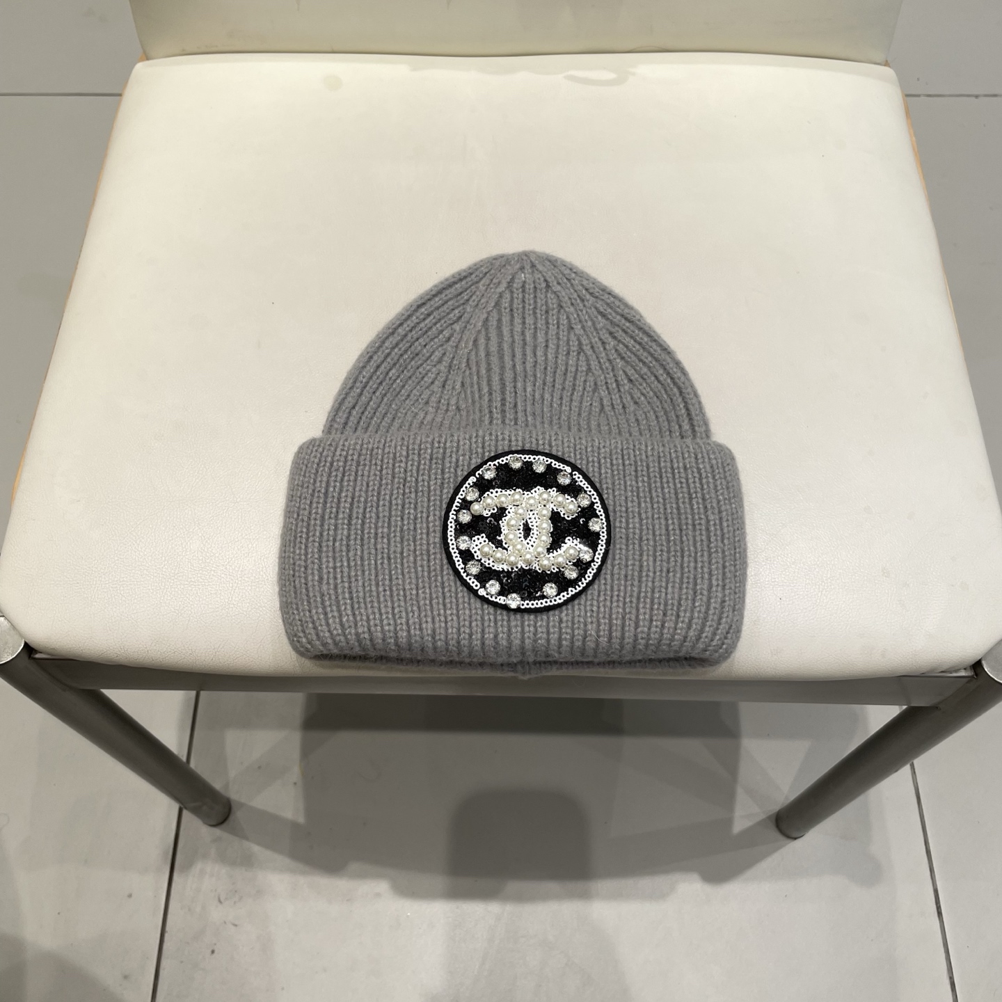  Chanel官网品质香奈儿秋冬网红时尚博主推荐款毛线帽，小红书爆款，手感超柔软舒适的针织线帽，弹性极佳