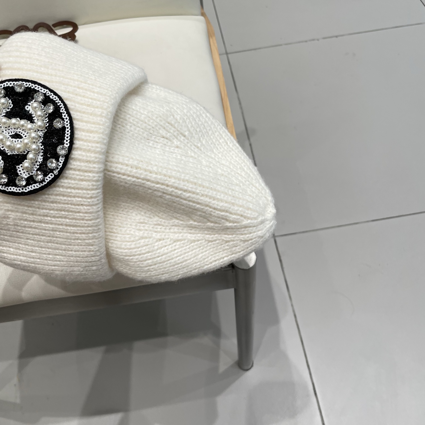  Chanel官网品质香奈儿秋冬网红时尚博主推荐款毛线帽，小红书爆款，手感超柔软舒适的针织线帽，弹性极佳