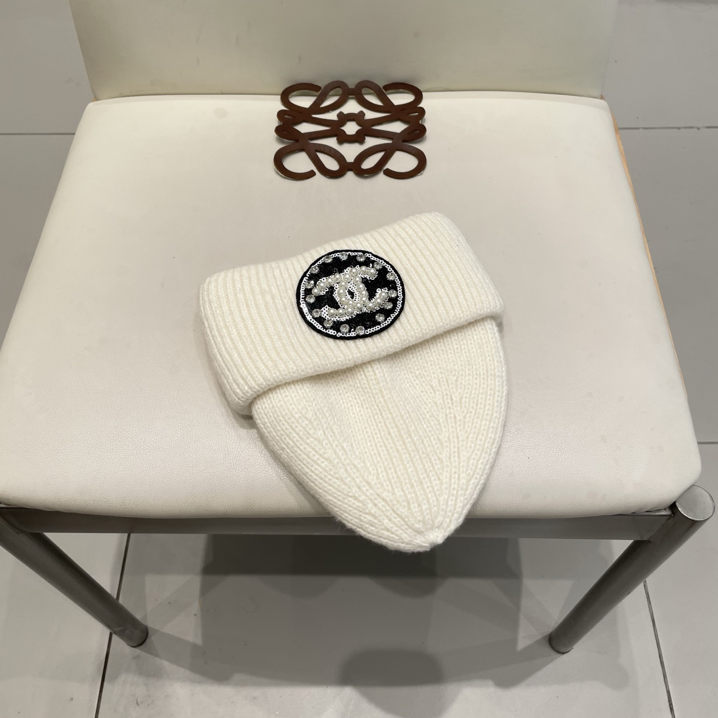  Chanel官网品质香奈儿秋冬网红时尚博主推荐款毛线帽，小红书爆款，手感超柔软舒适的针织线帽，弹性极佳