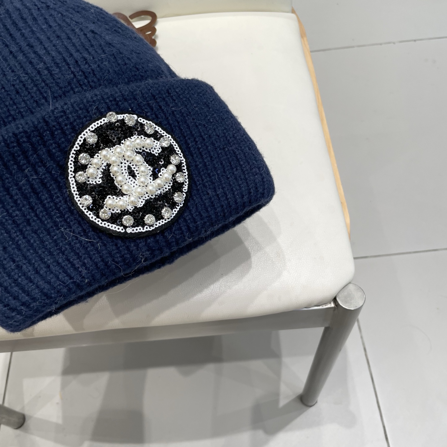  Chanel官网品质香奈儿秋冬网红时尚博主推荐款毛线帽，小红书爆款，手感超柔软舒适的针织线帽，弹性极佳