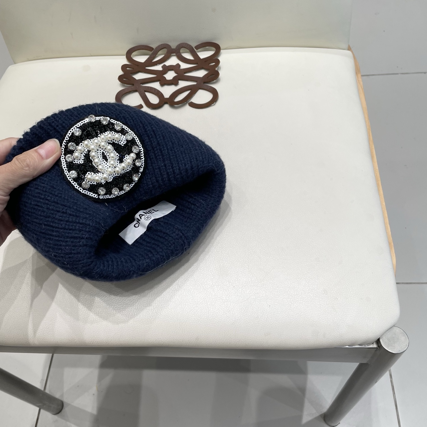  Chanel官网品质香奈儿秋冬网红时尚博主推荐款毛线帽，小红书爆款，手感超柔软舒适的针织线帽，弹性极佳