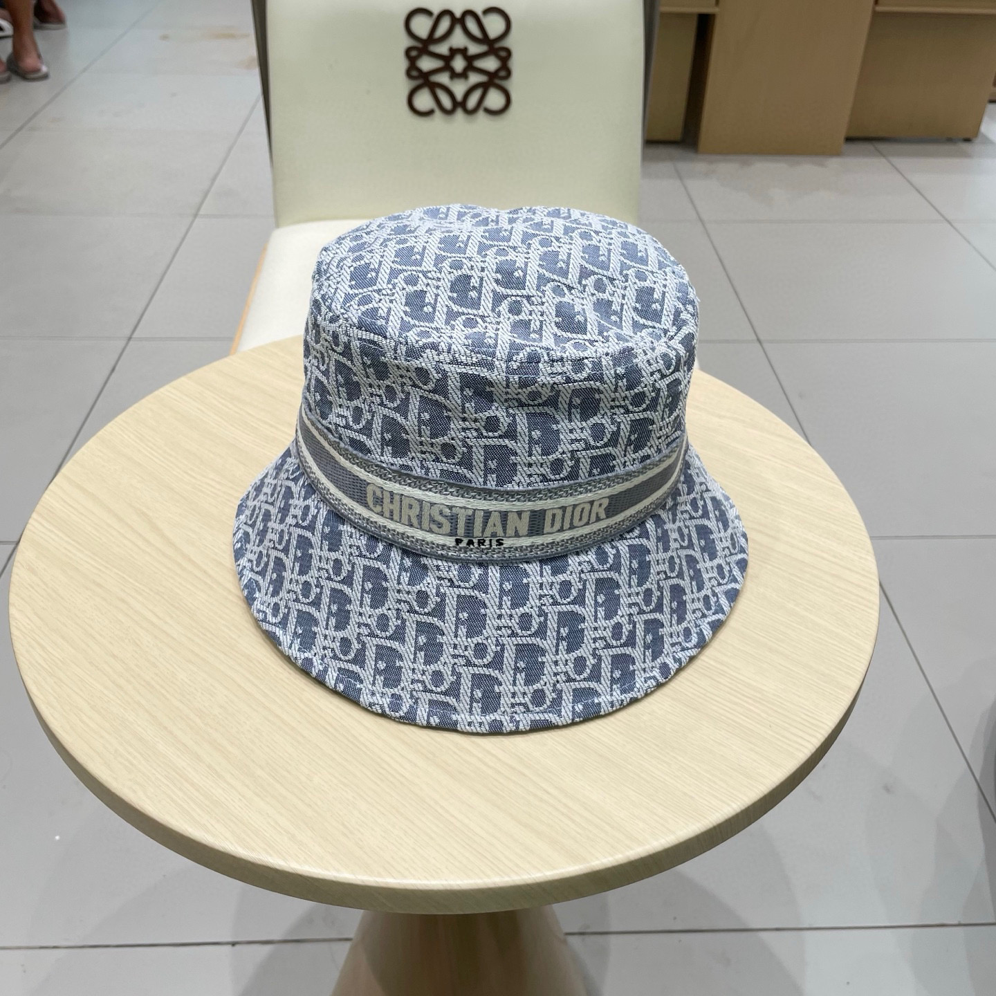  迪奥DIOR 2025新字母logo刺绣格纹布窄檐摩登优雅渔夫帽盆帽女