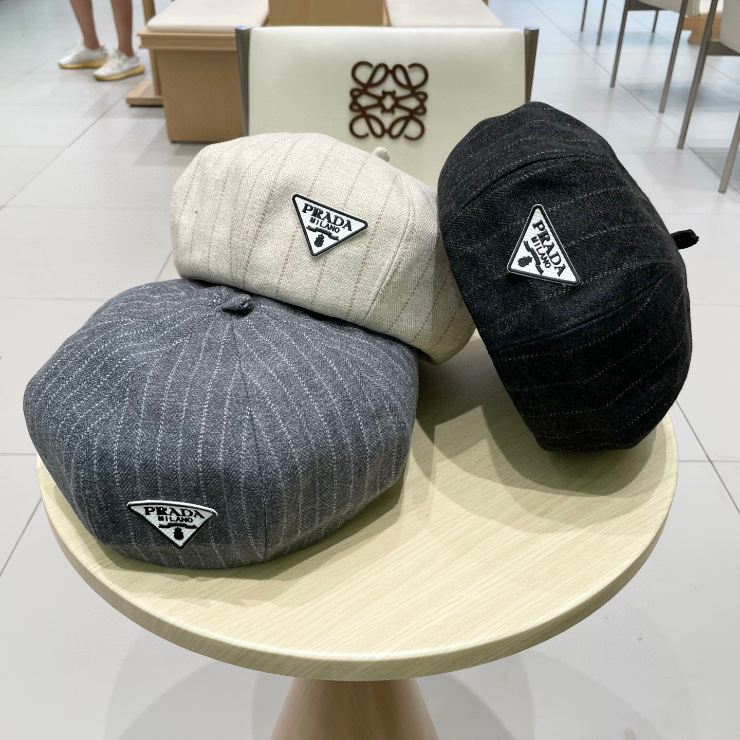  Prada普拉达条纹控贝雷帽复古时髦拿捏八角帽子贝雷帽女新款春秋高品质显脸小