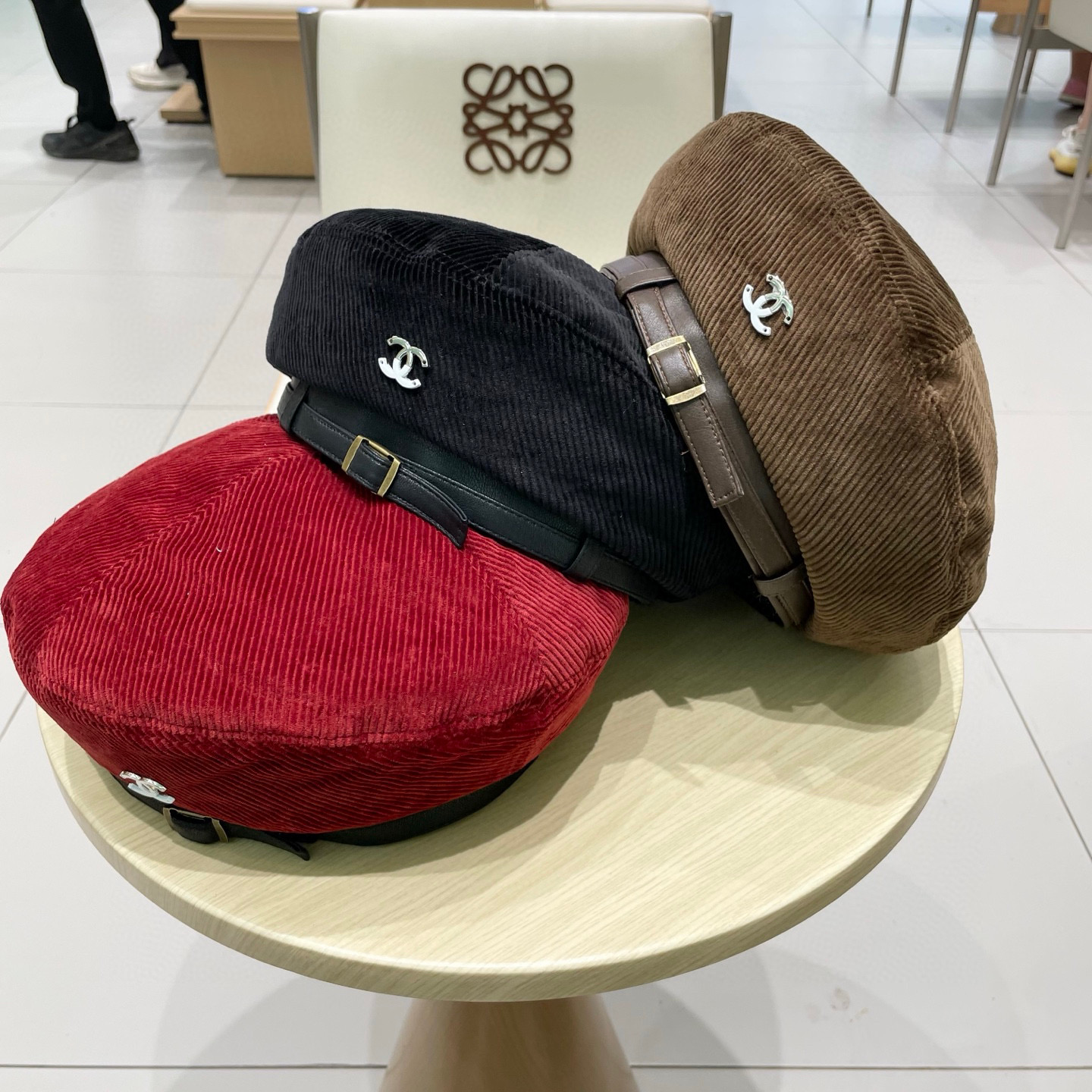  chanel香奈儿潮新款 灯芯绒帽子女秋冬文艺复古贝雷帽大头显脸小气质蓓蕾帽圆顶