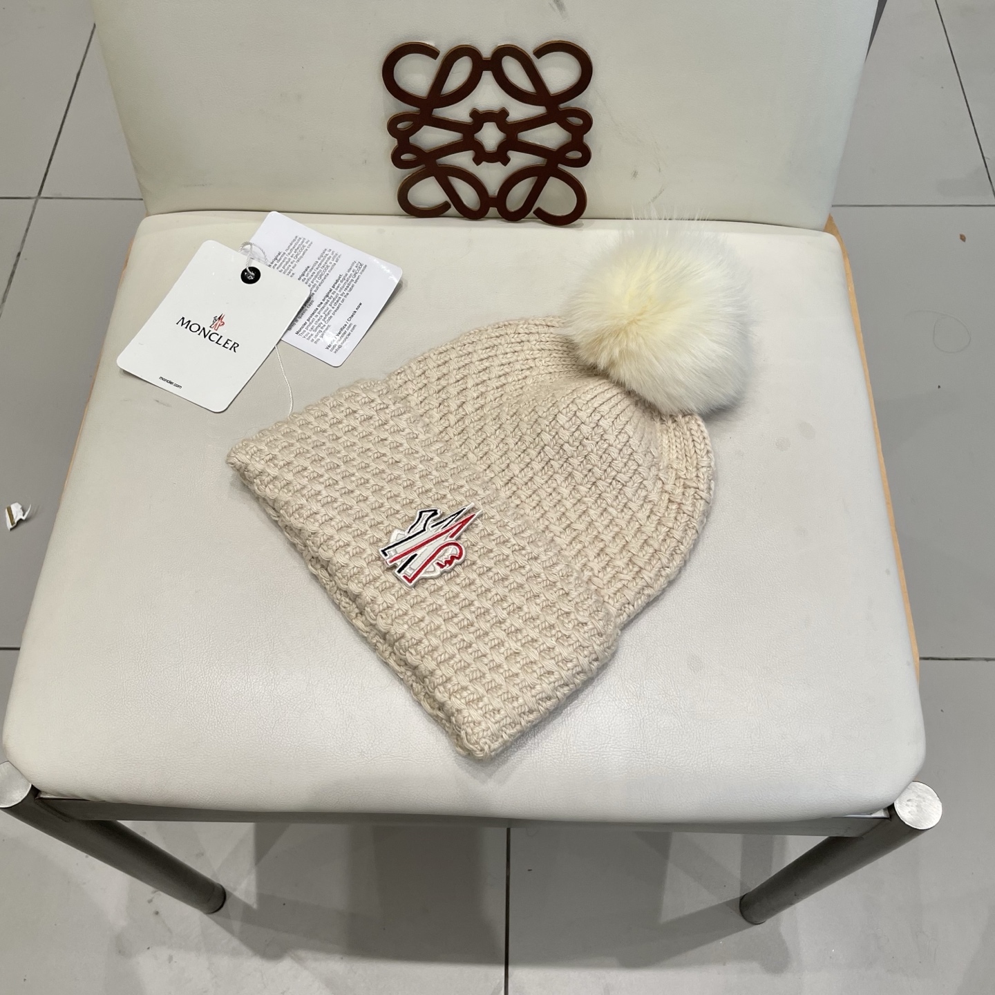  蒙口MONCLER🎩官方热卖爆款，羊毛针织毛线帽，百分之70羊毛，30兔毛，时尚好品质高端大气，超柔软