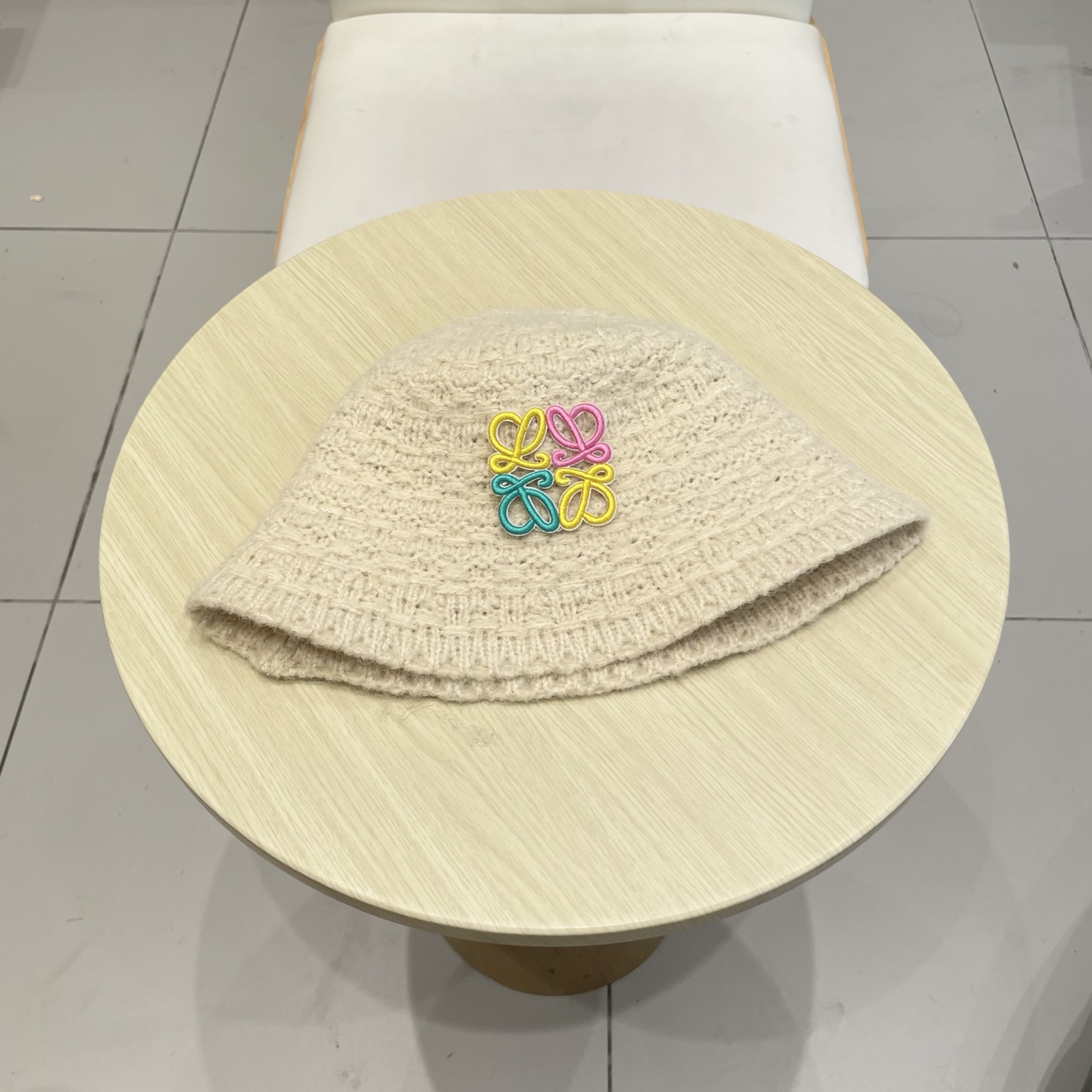 LOEWE罗意威秋冬百搭针织毛绒帽子女2025新款日系复古盆帽时尚保暖毛线水桶帽