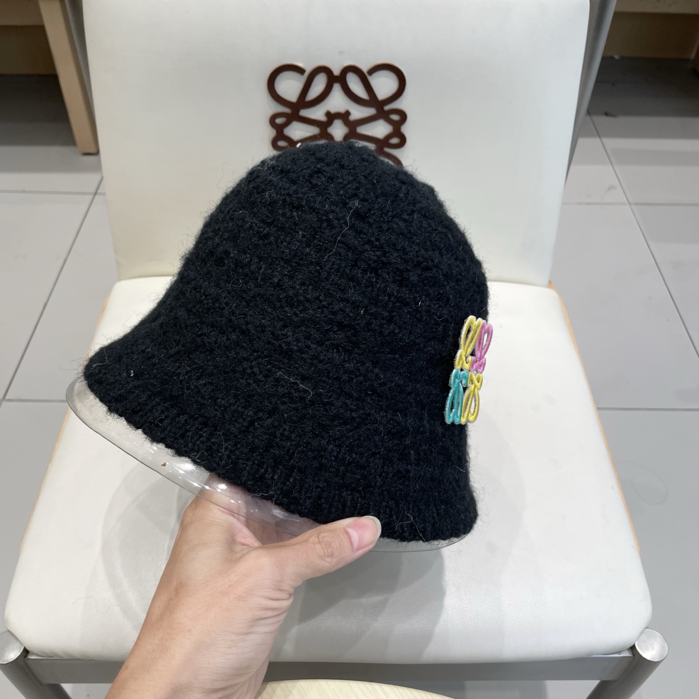 LOEWE罗意威秋冬百搭针织毛绒帽子女2025新款日系复古盆帽时尚保暖毛线水桶帽