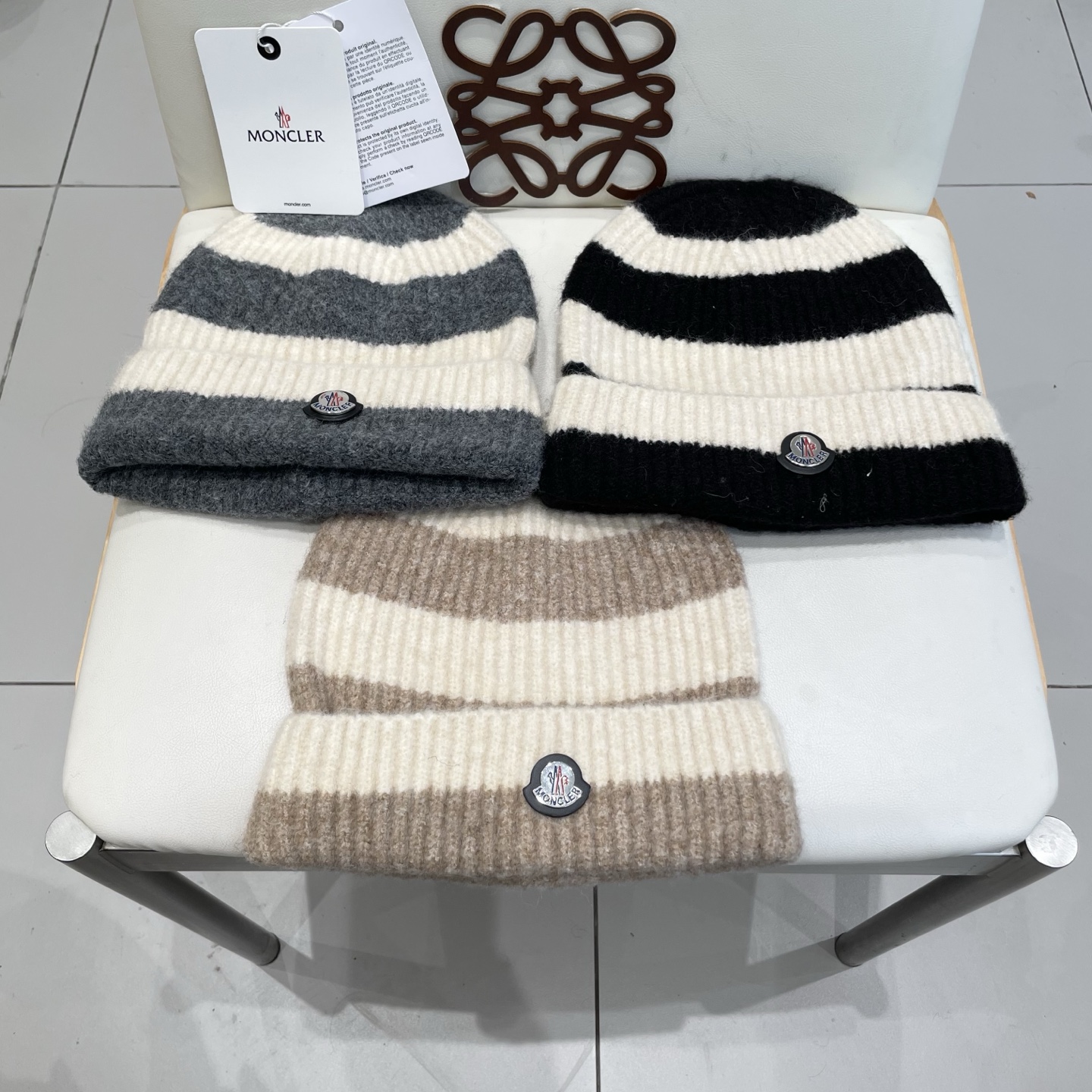  蒙口MONCLER软糯条纹针织帽女秋冬加厚保暖护耳冷帽拼色慵懒堆堆毛线帽子潮