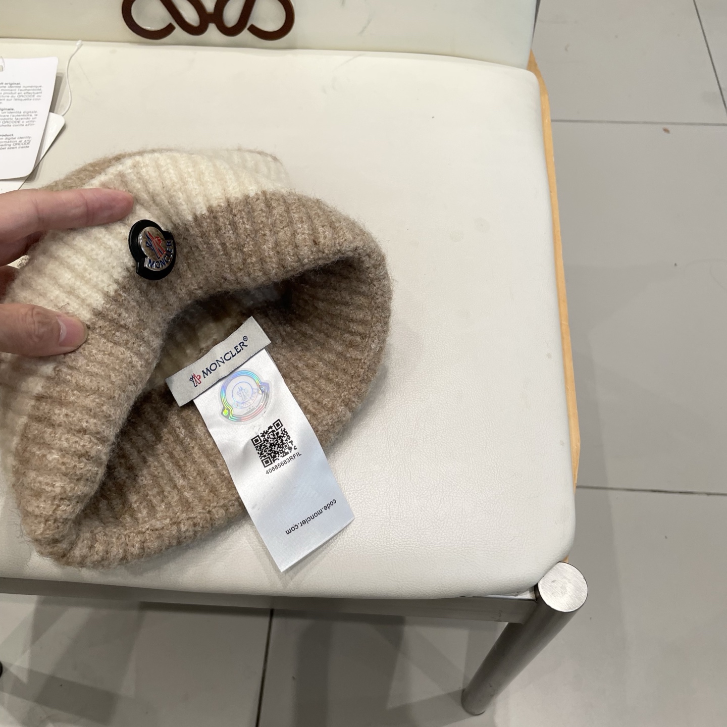  蒙口MONCLER软糯条纹针织帽女秋冬加厚保暖护耳冷帽拼色慵懒堆堆毛线帽子潮