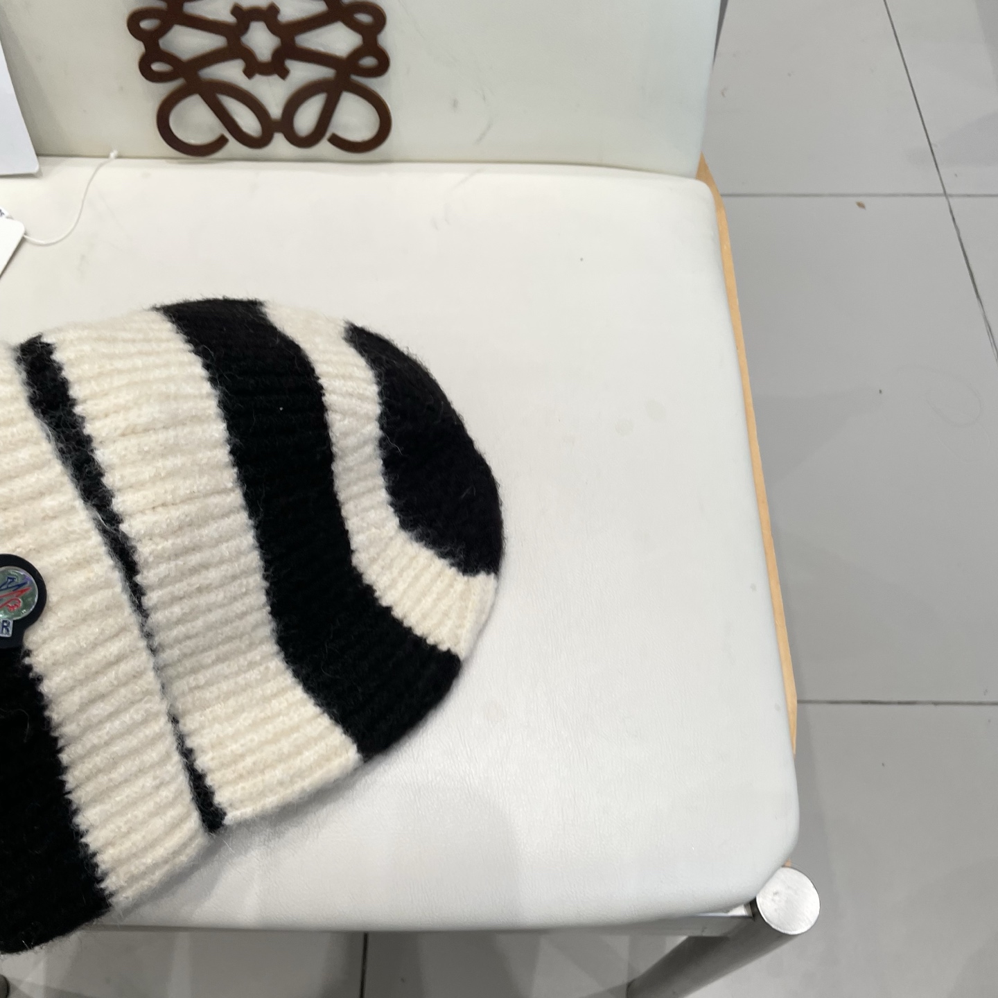  蒙口MONCLER软糯条纹针织帽女秋冬加厚保暖护耳冷帽拼色慵懒堆堆毛线帽子潮