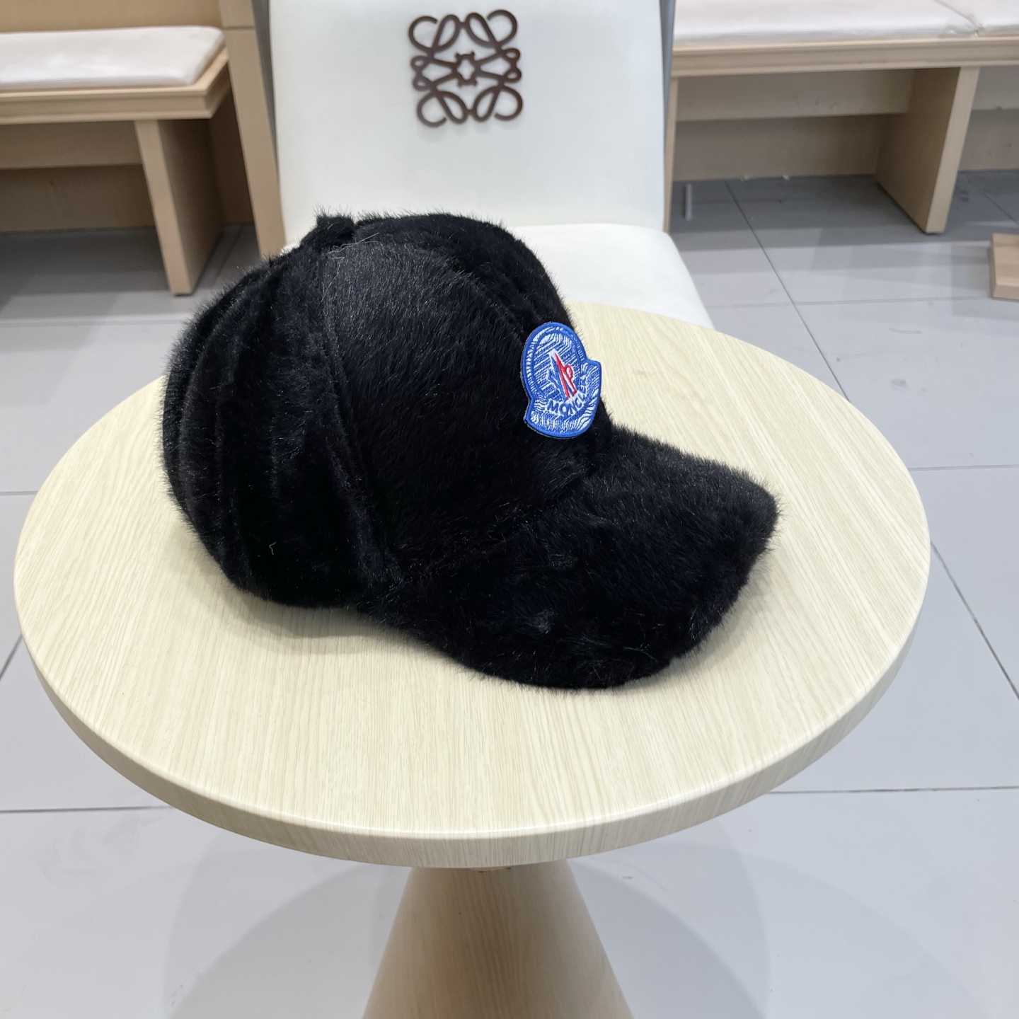  蒙口Moncler盟可睐兔毛棒球帽女冬季韩版大头围毛绒洋气护耳鸭舌帽秋冬天帽子