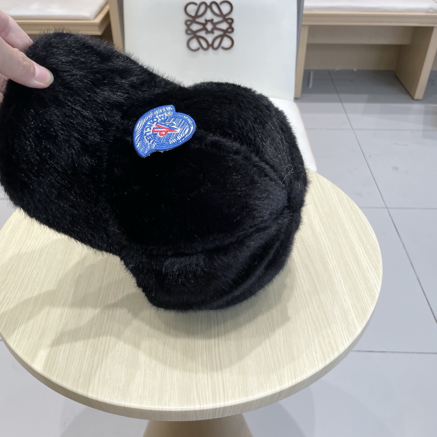  蒙口Moncler盟可睐兔毛棒球帽女冬季韩版大头围毛绒洋气护耳鸭舌帽秋冬天帽子