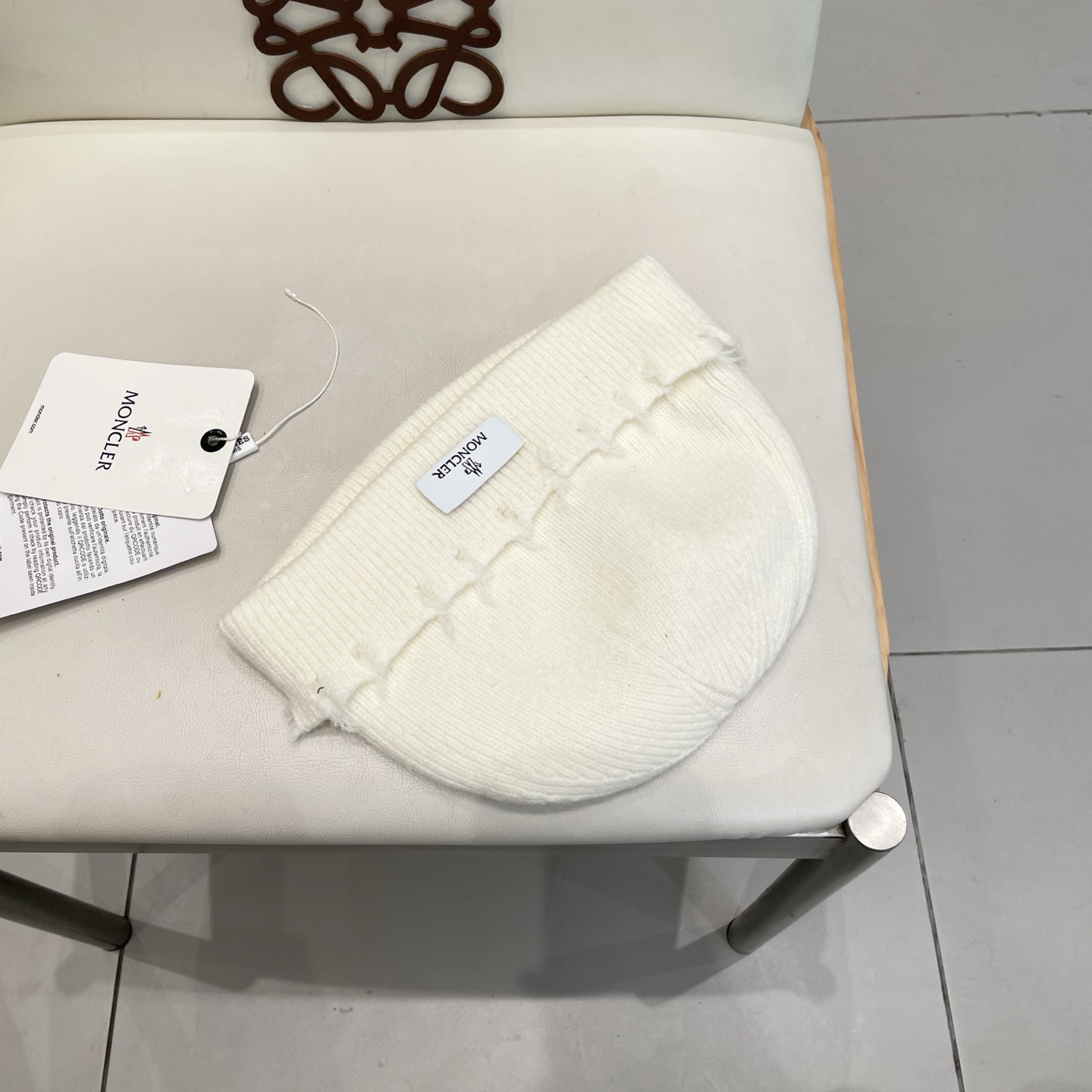 蒙口MONCLER破洞毛线帽子女秋冬天日系显脸小针织帽情侣冷帽