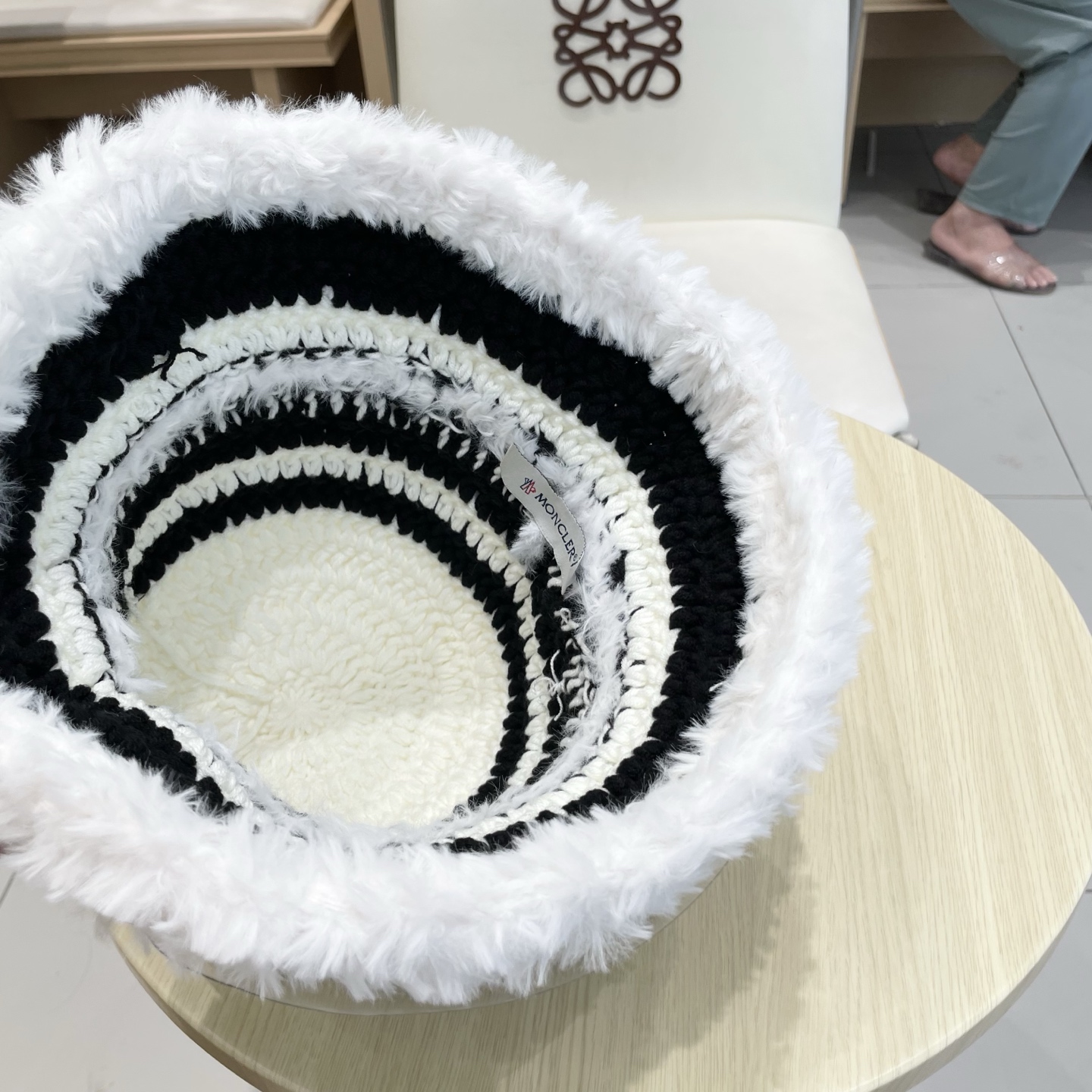 蒙口MONCLER帽子女秋冬新款拼接毛绒盆帽保暖百搭时尚渔夫帽网红显脸小针织帽