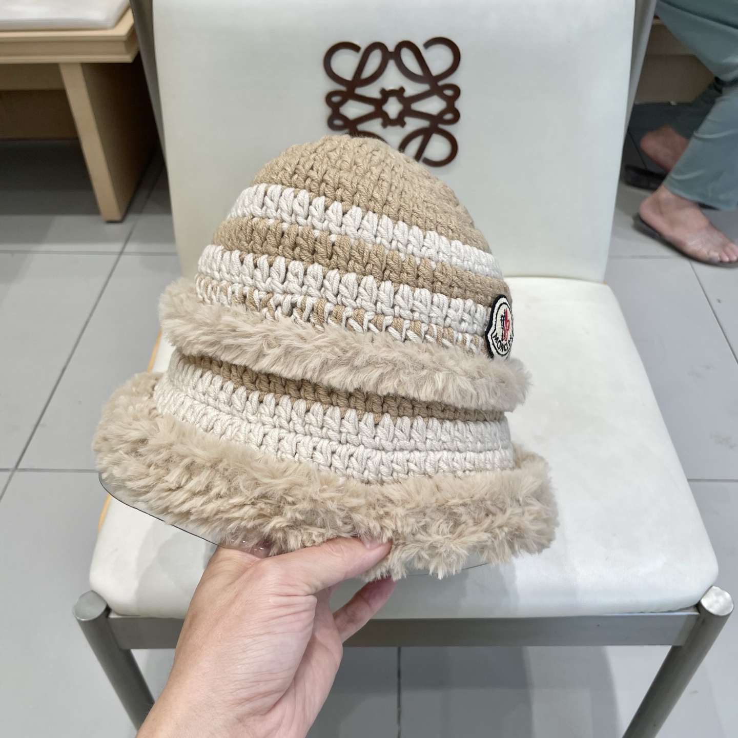 蒙口MONCLER帽子女秋冬新款拼接毛绒盆帽保暖百搭时尚渔夫帽网红显脸小针织帽