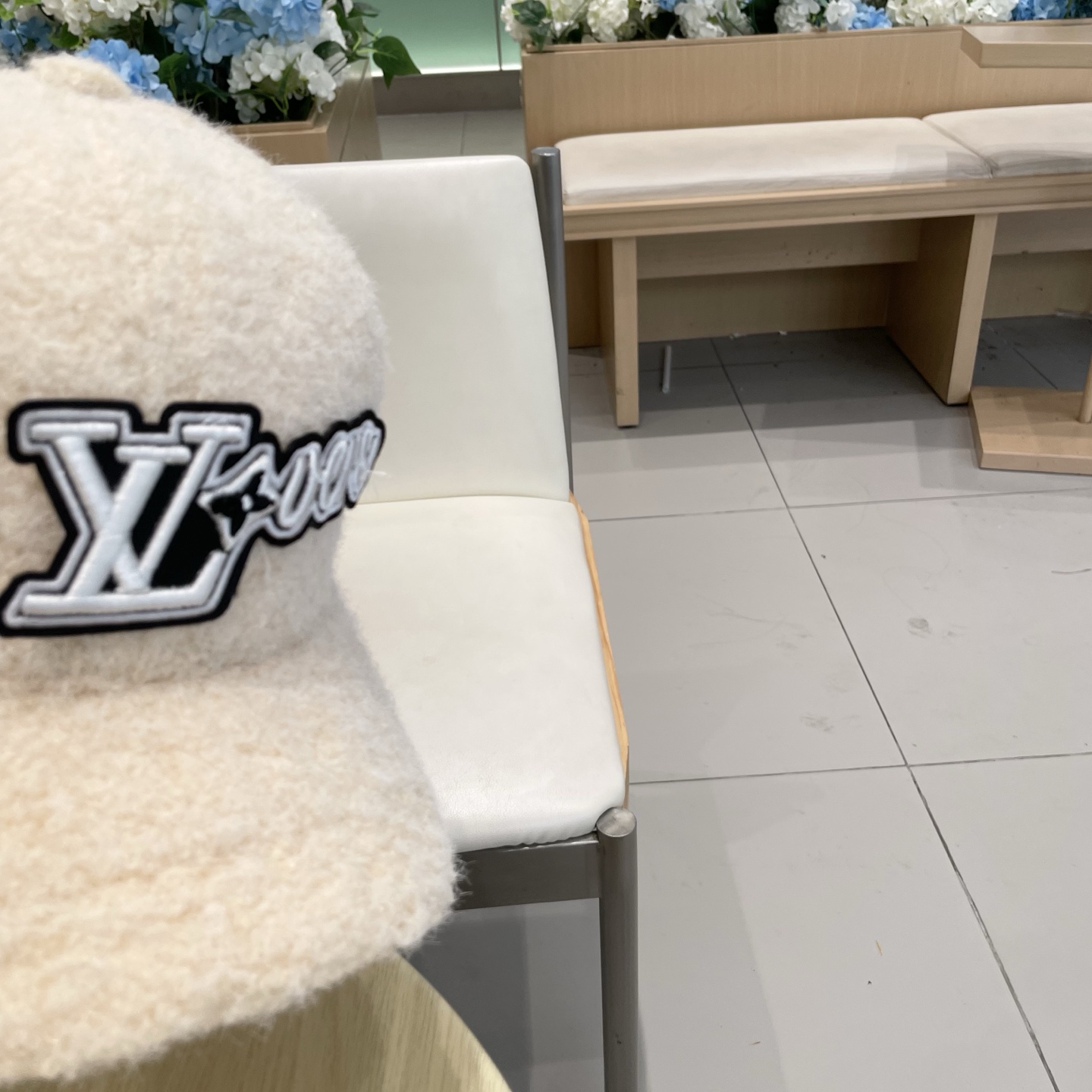   上新！路易威登 LouisVuitton 😍新款LV棒球帽，秋冬新款高端大气，百搭款🤗男女通用