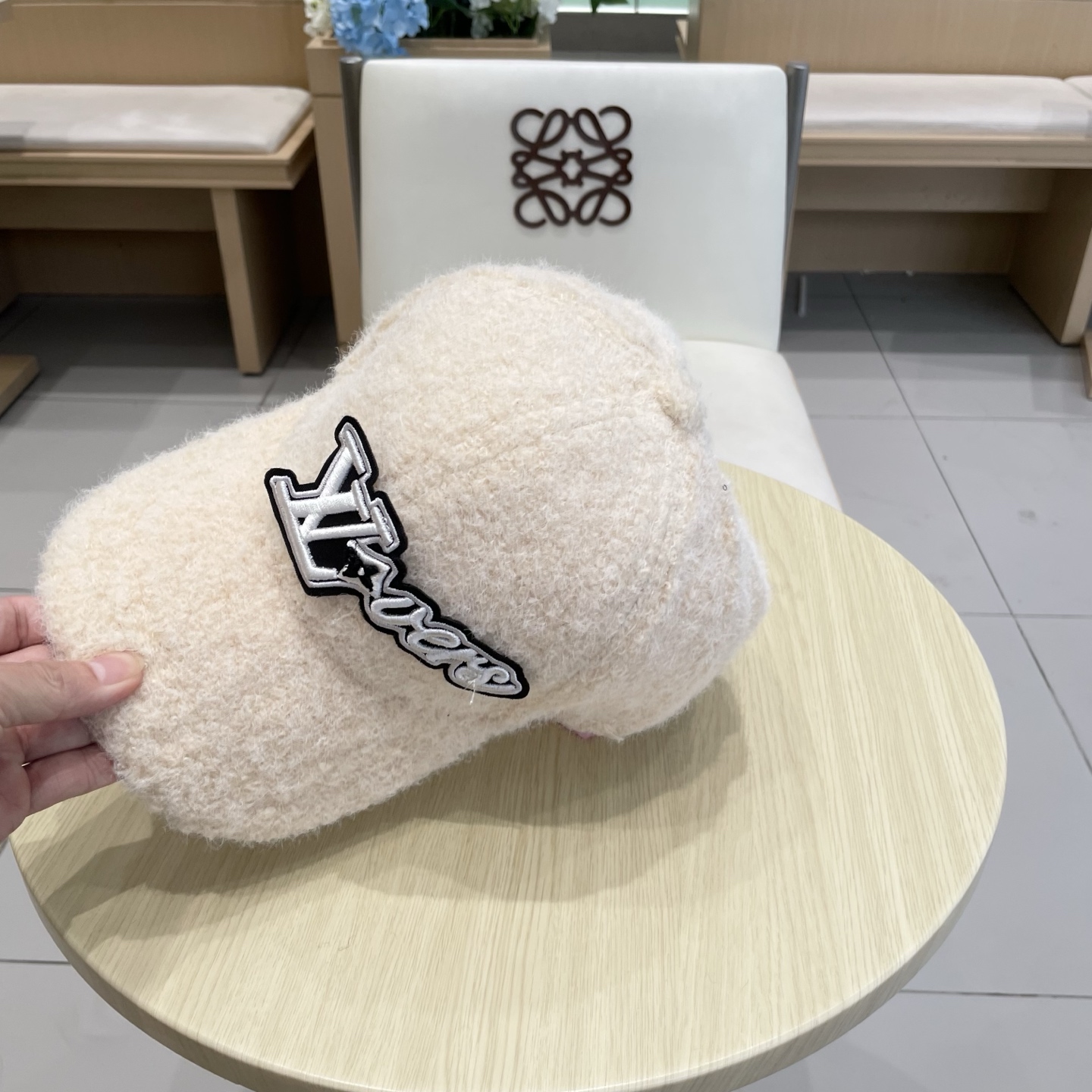   上新！路易威登 LouisVuitton 😍新款LV棒球帽，秋冬新款高端大气，百搭款🤗男女通用