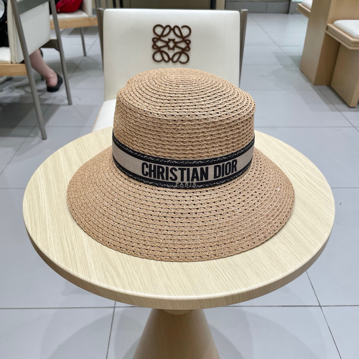 Dior迪奥草帽，镂空礼帽，官方款，一比一定制，字体凹凸有致，非市场普通版本，头围57cm