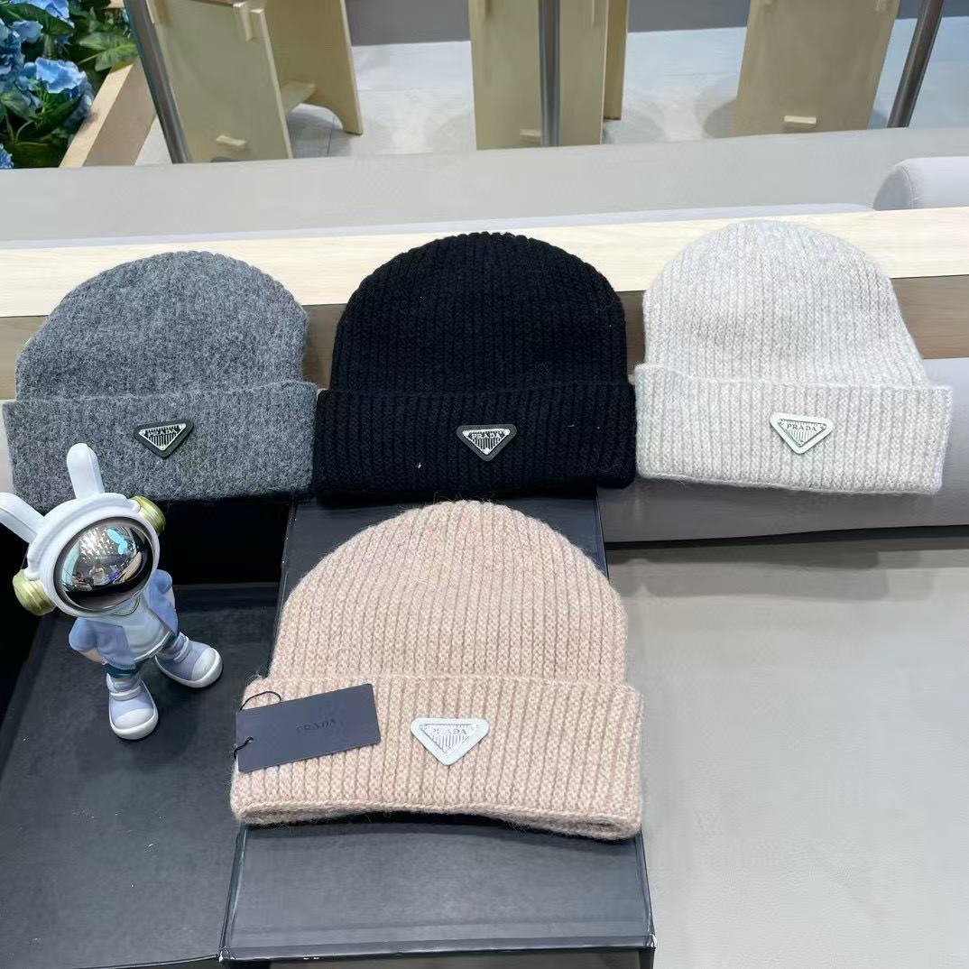  普拉达Prada立体版型显脸小秋冬百搭针织帽护耳保暖堆堆帽大头围月子毛线帽子