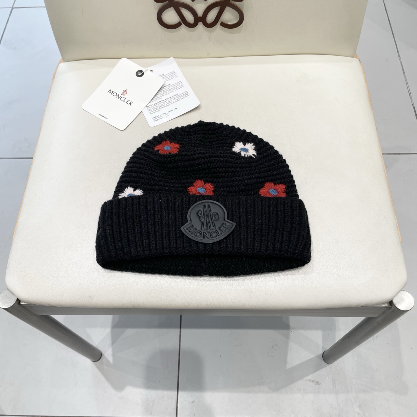  MONCLER蒙口2025新款时尚花朵刺绣针织帽子女生秋冬天防寒保暖毛线帽护耳冷帽