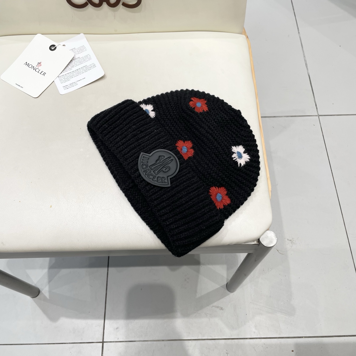  MONCLER蒙口2025新款时尚花朵刺绣针织帽子女生秋冬天防寒保暖毛线帽护耳冷帽