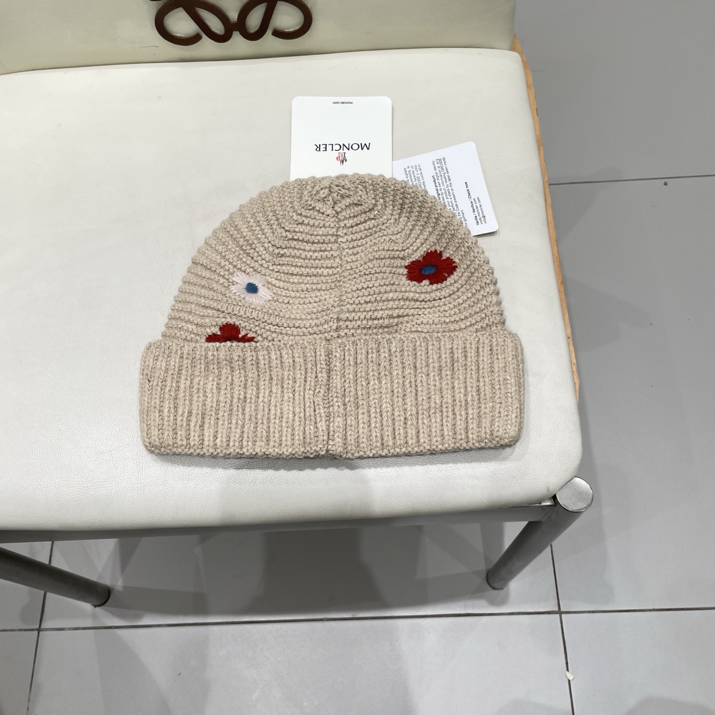  MONCLER蒙口2025新款时尚花朵刺绣针织帽子女生秋冬天防寒保暖毛线帽护耳冷帽