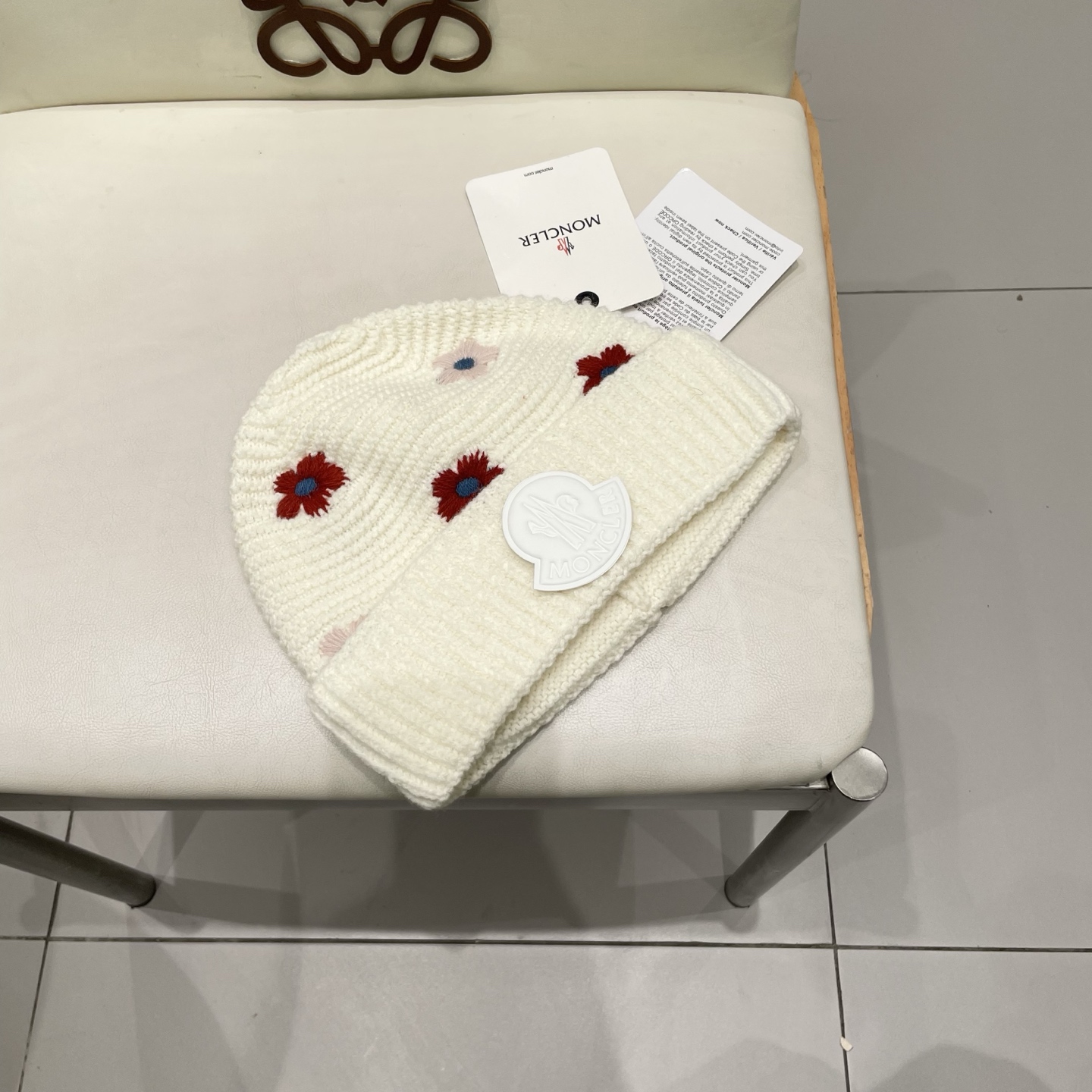  MONCLER蒙口2025新款时尚花朵刺绣针织帽子女生秋冬天防寒保暖毛线帽护耳冷帽