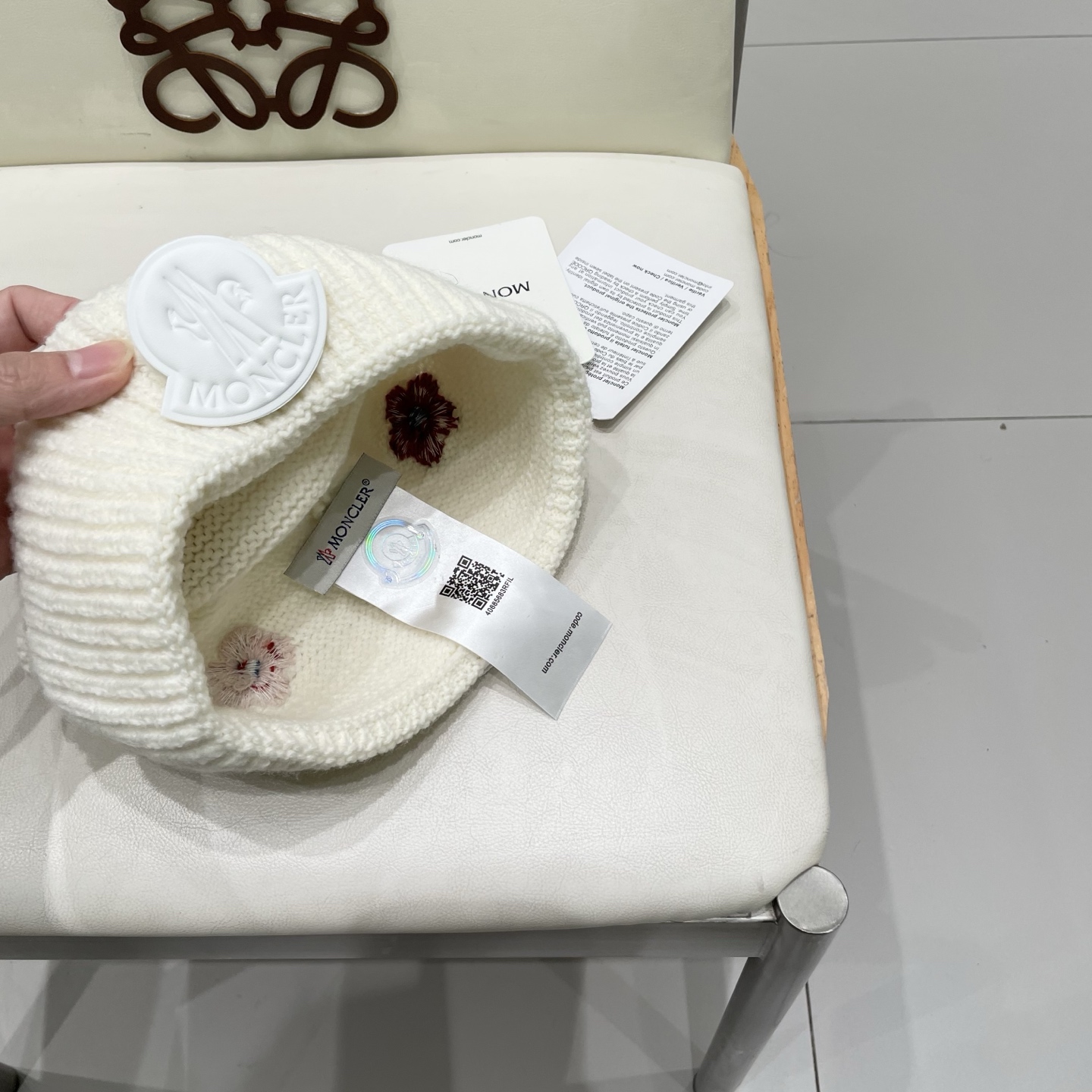  MONCLER蒙口2025新款时尚花朵刺绣针织帽子女生秋冬天防寒保暖毛线帽护耳冷帽