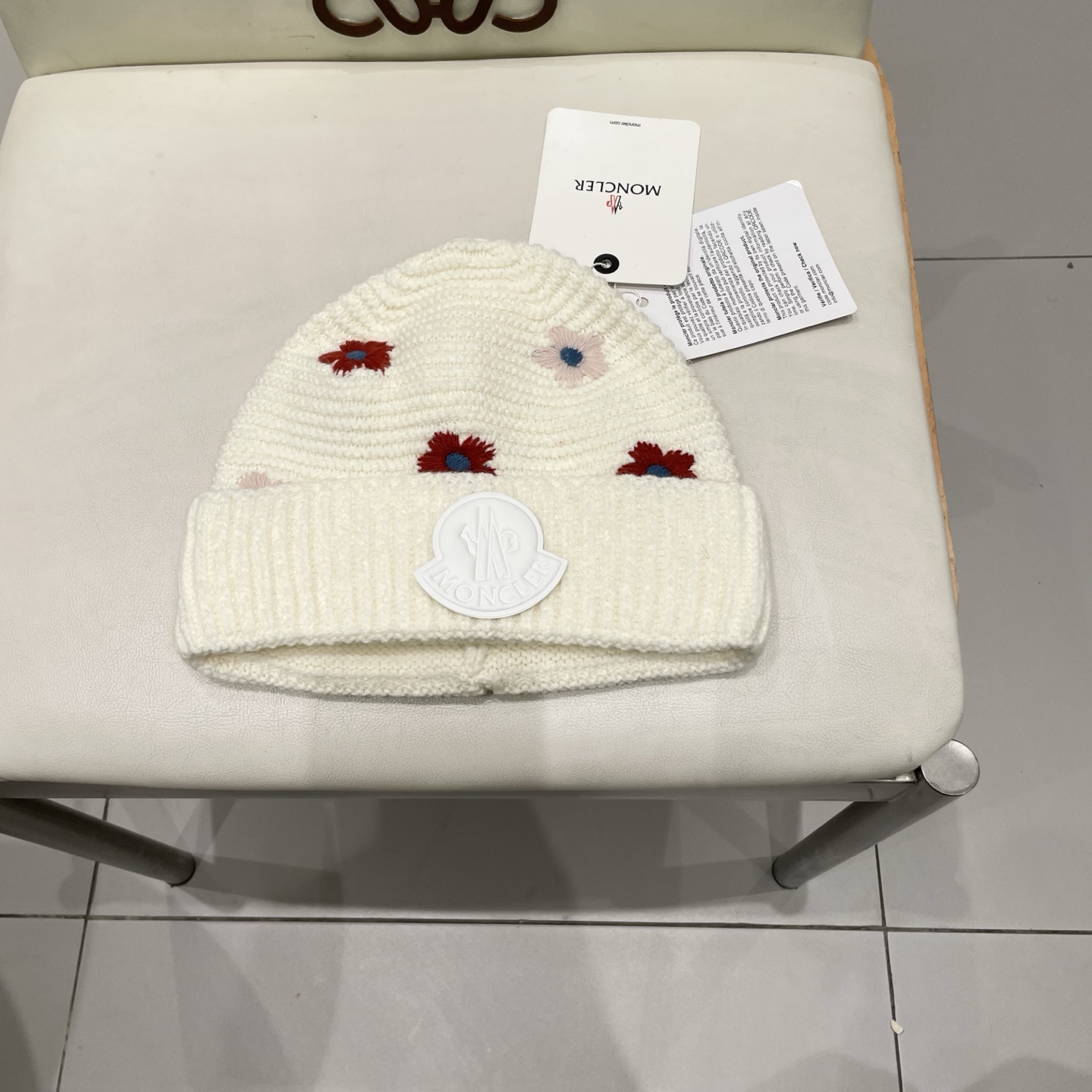  MONCLER蒙口2025新款时尚花朵刺绣针织帽子女生秋冬天防寒保暖毛线帽护耳冷帽