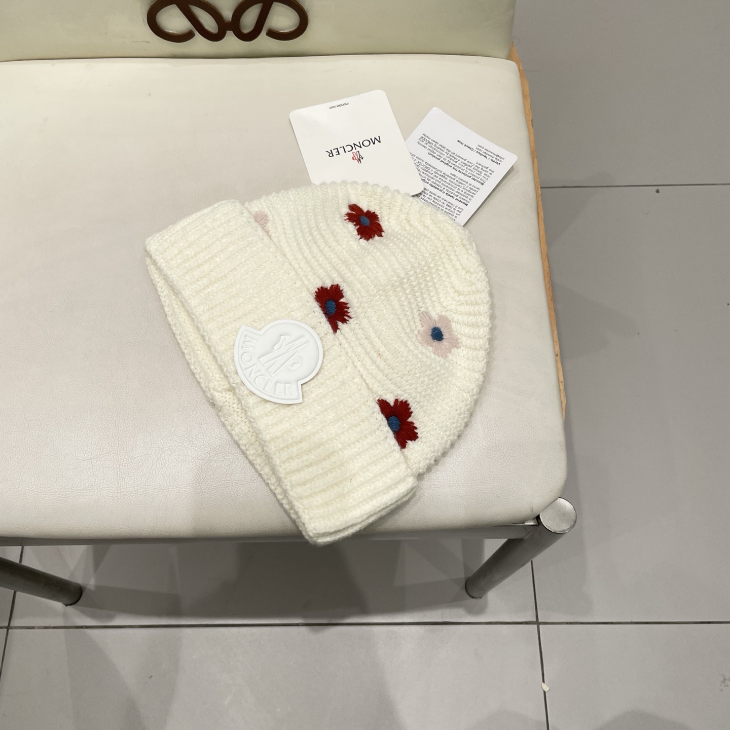  MONCLER蒙口2025新款时尚花朵刺绣针织帽子女生秋冬天防寒保暖毛线帽护耳冷帽