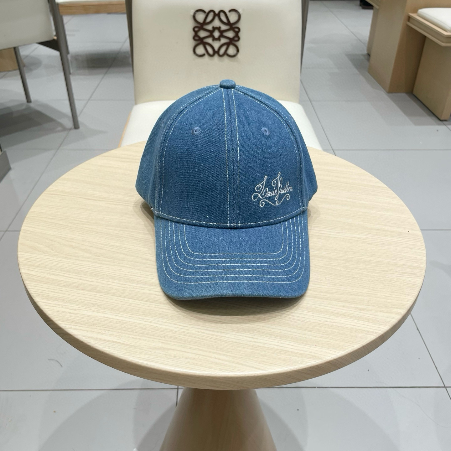  🧢LV路易威登🧢 官网高版出货，经典刺绣棒球帽，四季可用，出门必备，非常显脸小