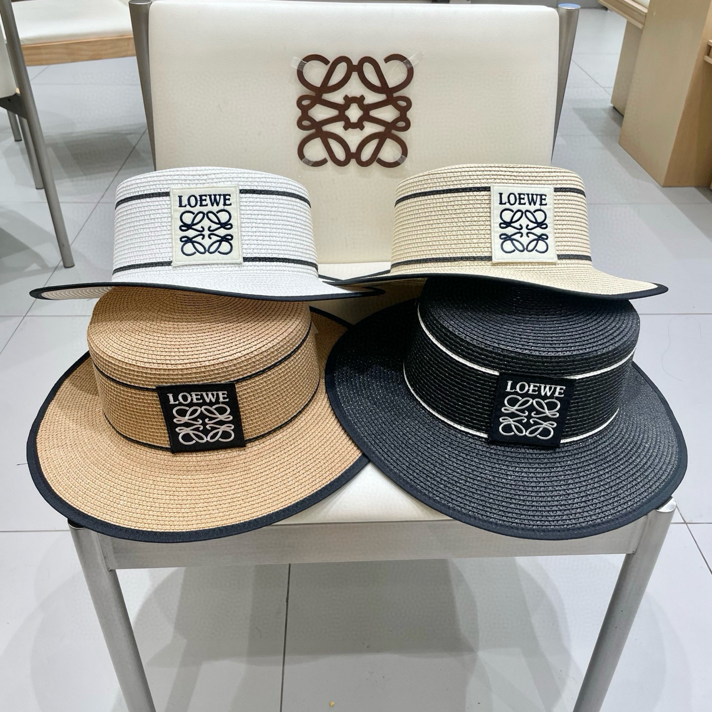  LOEWE罗意威大檐帽，太阳大草帽，细草制作，官方款开模，非市场普通版本,头围57cm