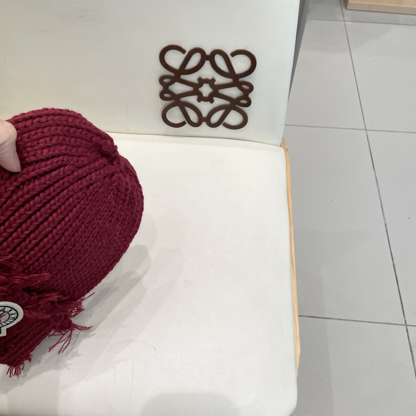  MONCLER蒙口个性破洞复古针织帽男女时尚百搭秋冬保暖毛线瓜皮冷帽潮