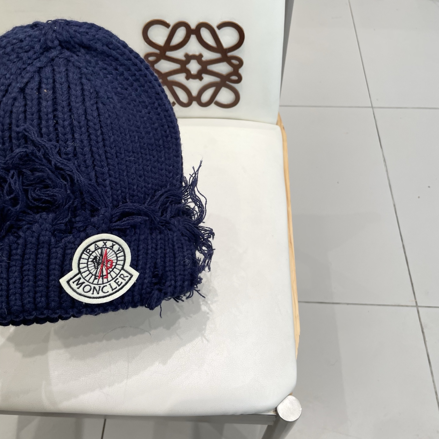  MONCLER蒙口个性破洞复古针织帽男女时尚百搭秋冬保暖毛线瓜皮冷帽潮