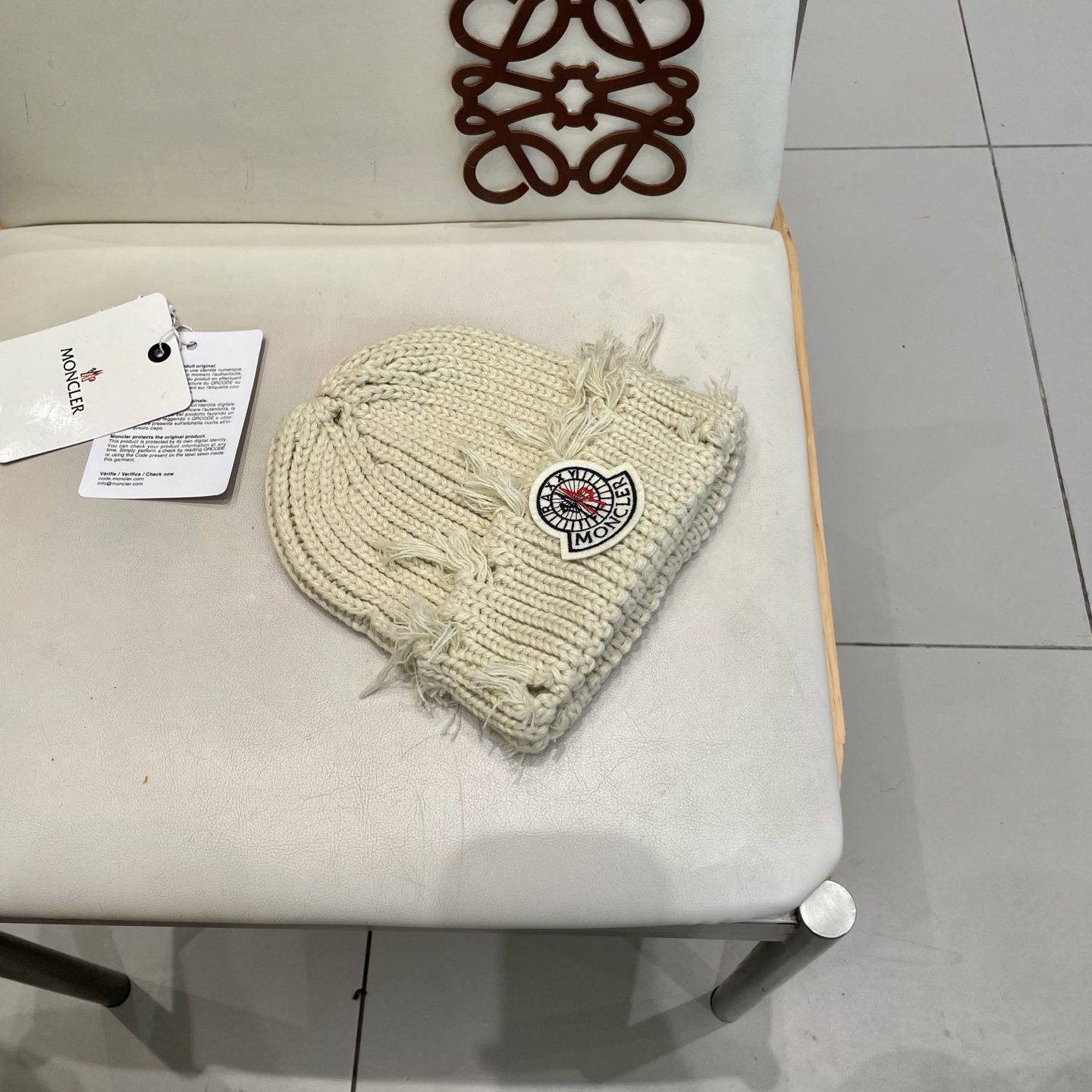  MONCLER蒙口个性破洞复古针织帽男女时尚百搭秋冬保暖毛线瓜皮冷帽潮