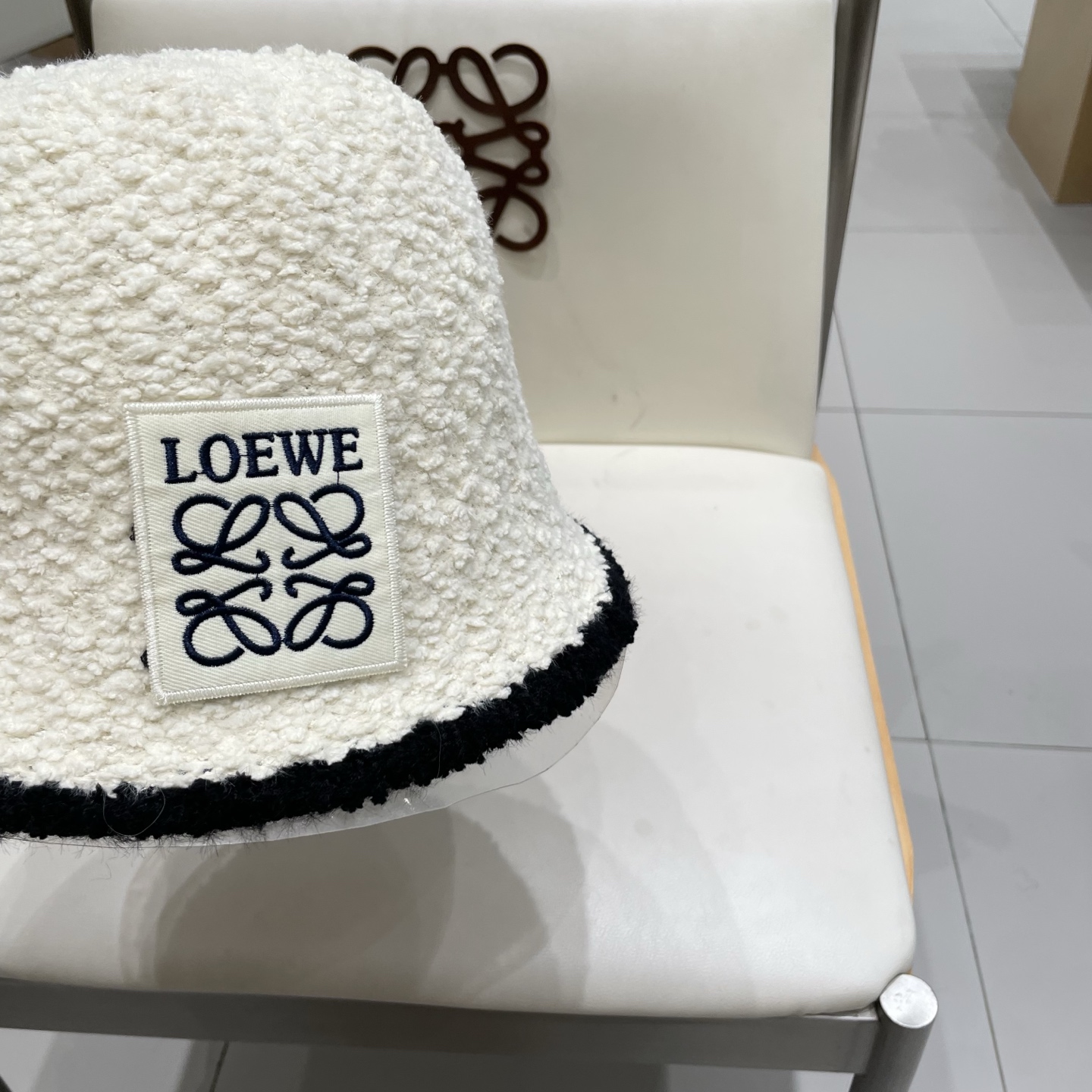  loewe罗意威毛绒针织渔夫帽秋冬季帽子女款2025新款显脸小水桶盆帽