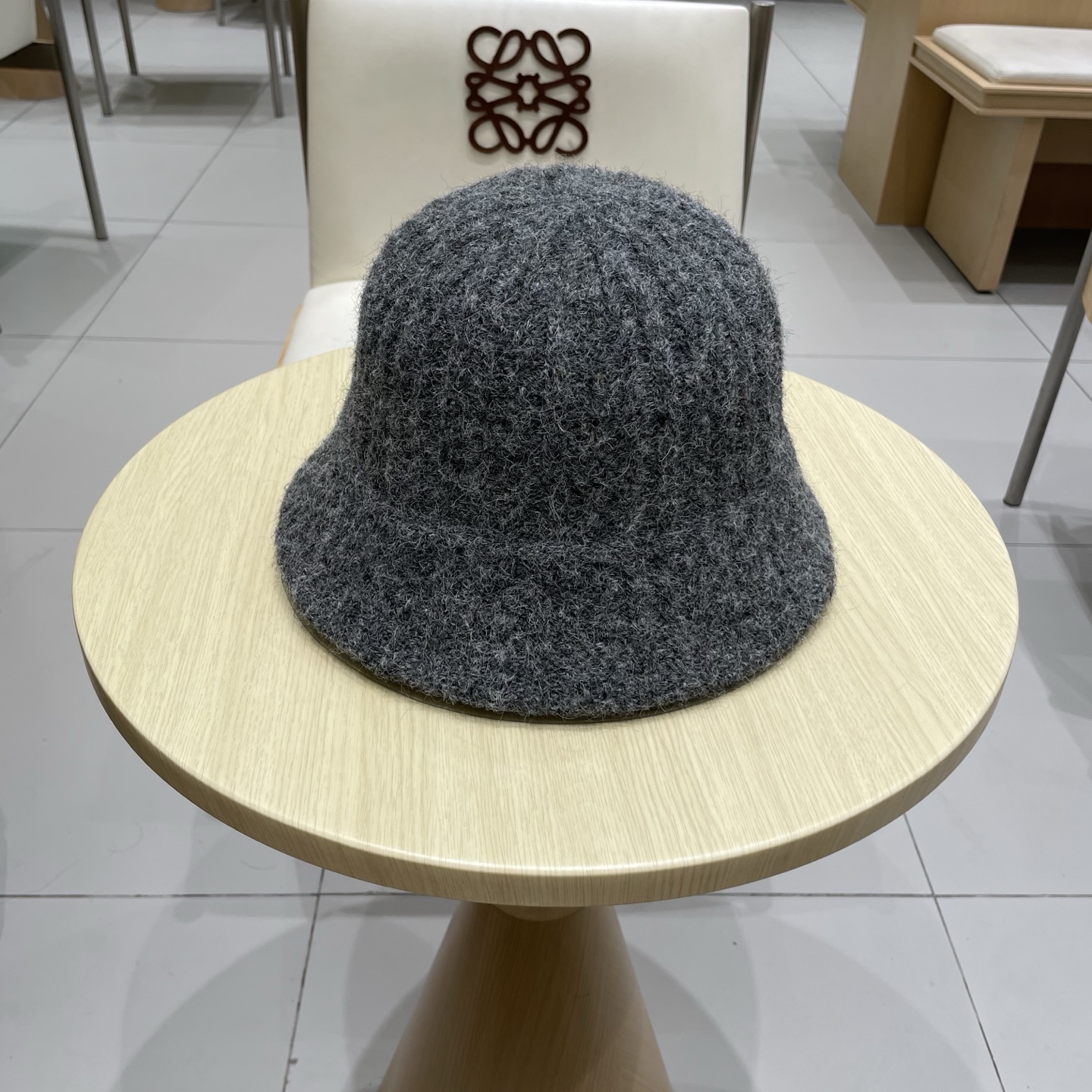 chanel香奈儿复古纯色水桶帽子女百搭毛绒针织渔夫帽冬季保暖显脸小盆帽女