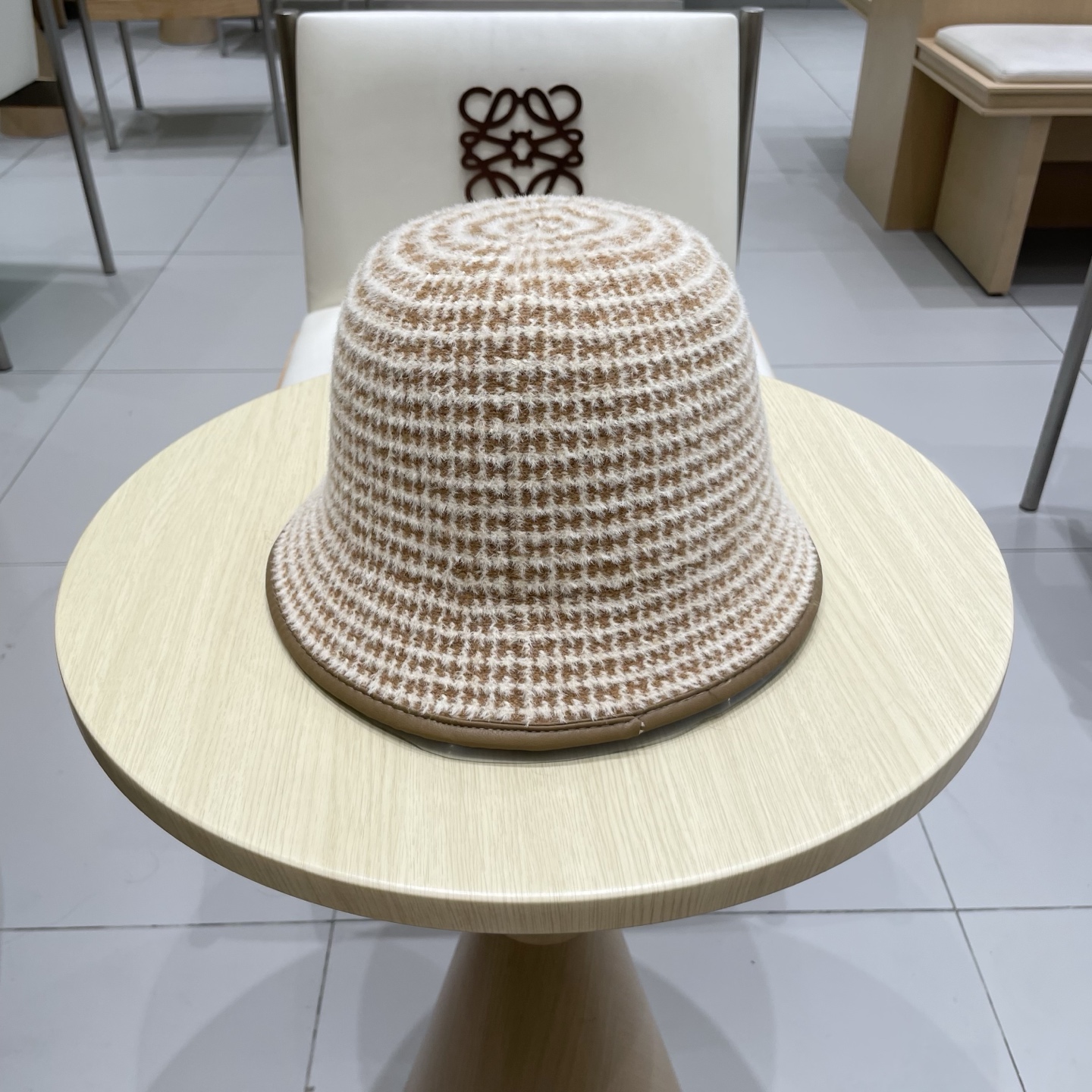  MONCLER蒙口新款秋冬季千鸟格针织水桶帽子女百搭时髦复古气质保暖渔夫帽潮