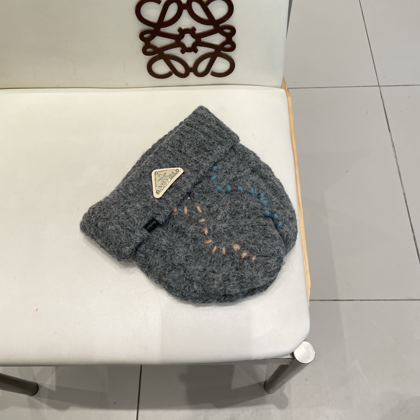  🧢普拉达PRADA👒 秋冬新款针织毛线帽，超火爆💖质感一流，出街超好搭配！减龄神器