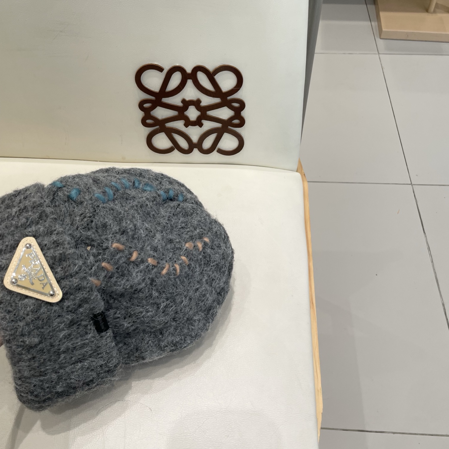  🧢普拉达PRADA👒 秋冬新款针织毛线帽，超火爆💖质感一流，出街超好搭配！减龄神器