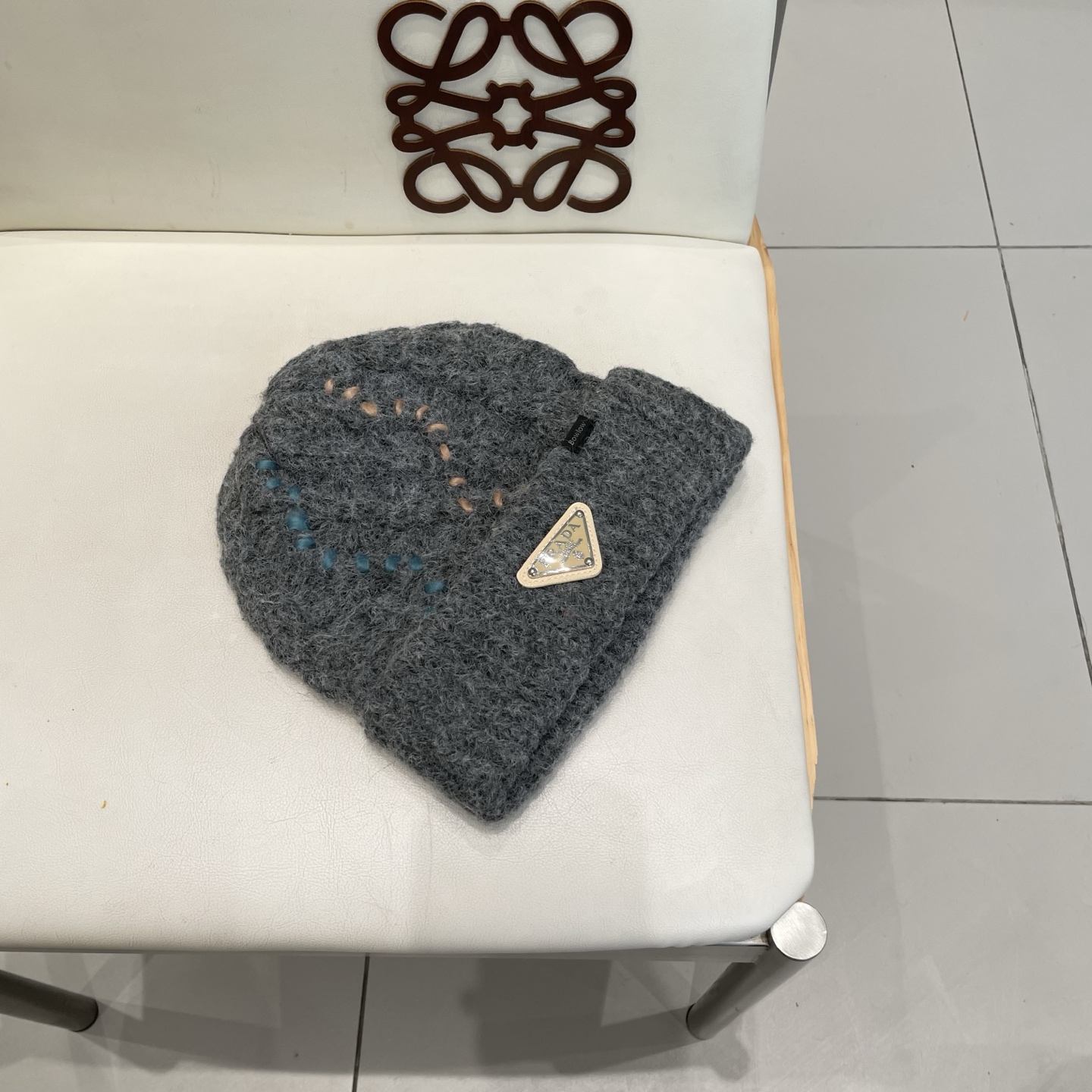  🧢普拉达PRADA👒 秋冬新款针织毛线帽，超火爆💖质感一流，出街超好搭配！减龄神器