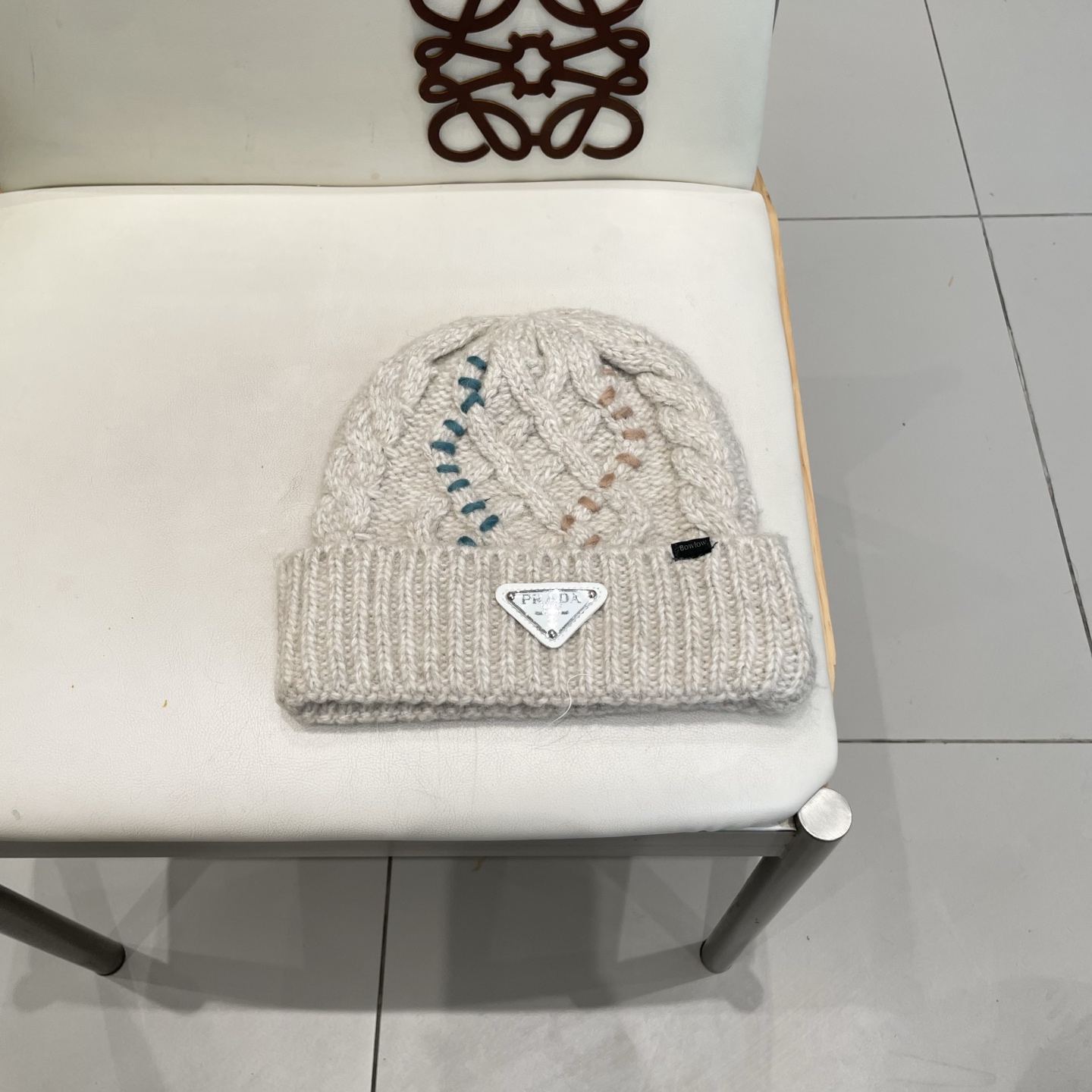  🧢普拉达PRADA👒 秋冬新款针织毛线帽，超火爆💖质感一流，出街超好搭配！减龄神器