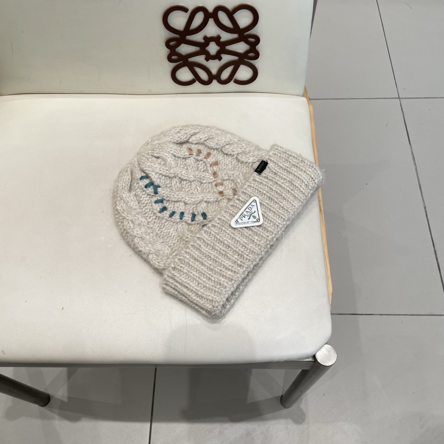  🧢普拉达PRADA👒 秋冬新款针织毛线帽，超火爆💖质感一流，出街超好搭配！减龄神器