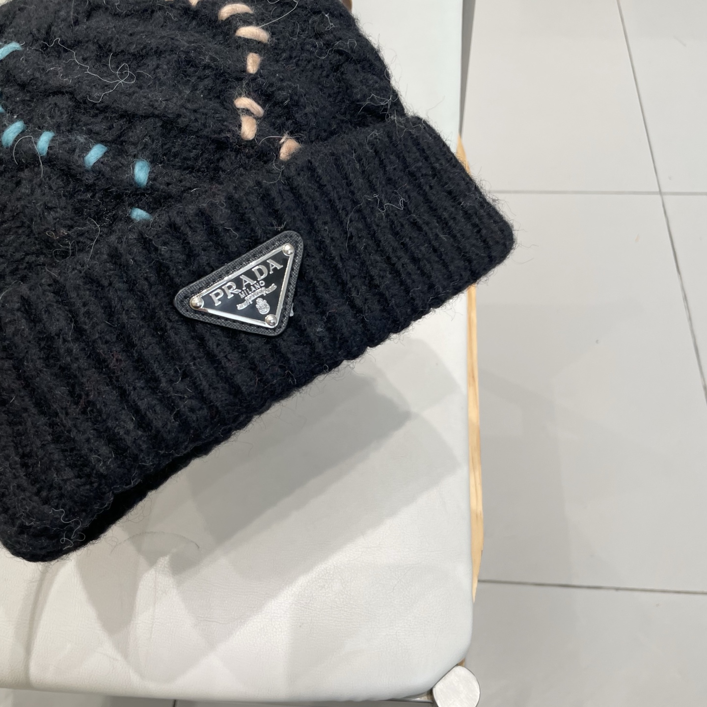  🧢普拉达PRADA👒 秋冬新款针织毛线帽，超火爆💖质感一流，出街超好搭配！减龄神器