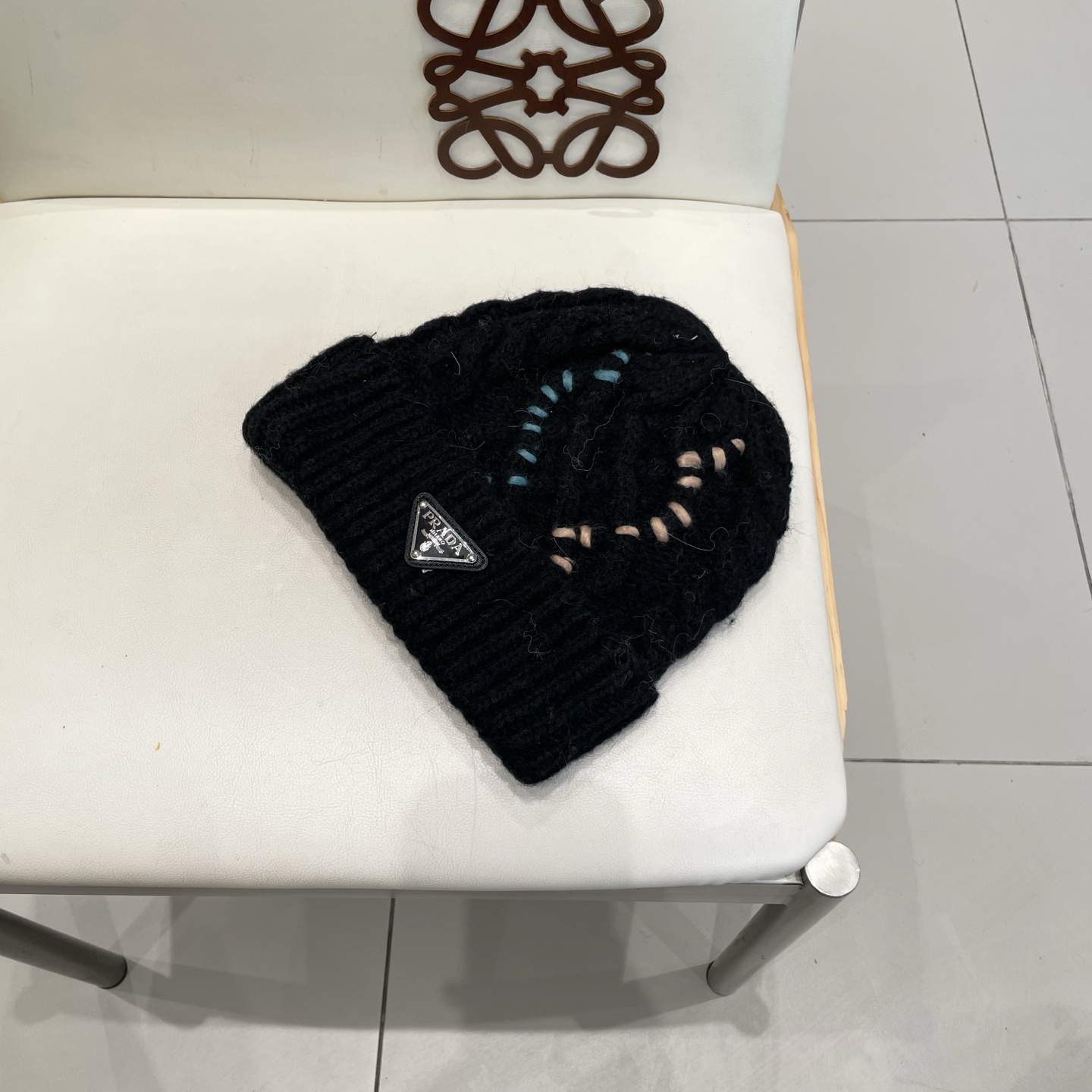  🧢普拉达PRADA👒 秋冬新款针织毛线帽，超火爆💖质感一流，出街超好搭配！减龄神器