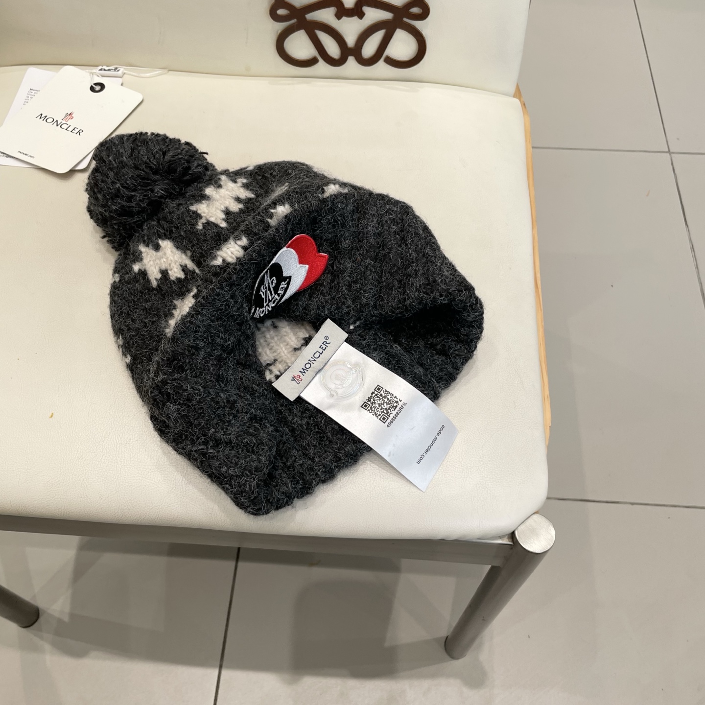   Moncler 蒙口费尔岛提花毛线帽子女秋冬新款防寒护耳保暖冷帽大头围毛球针织帽