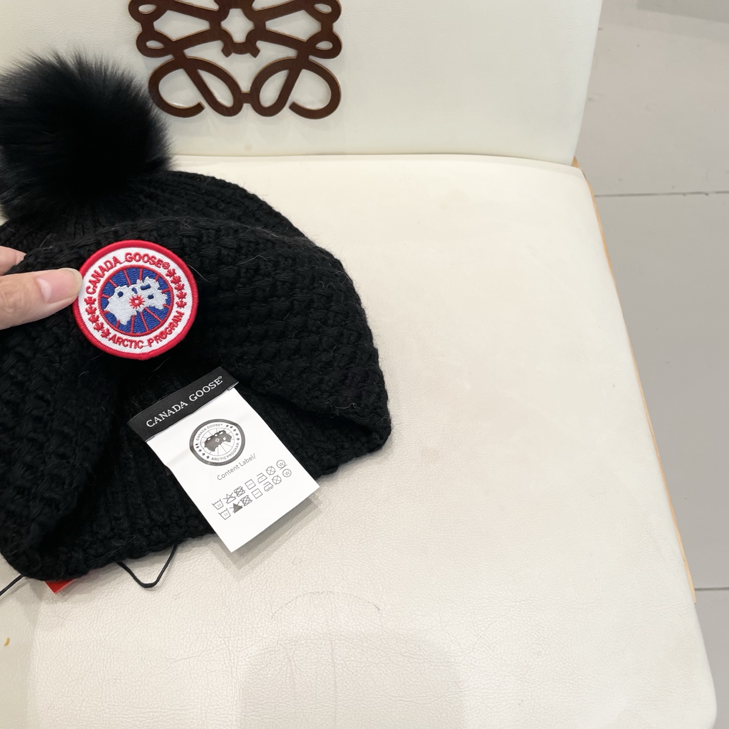  加拿大鹅。CANADA GOOSE 官网最新羊毛针织帽，官网原单复刻.非常柔软亲肤，弹性很好！有质感又